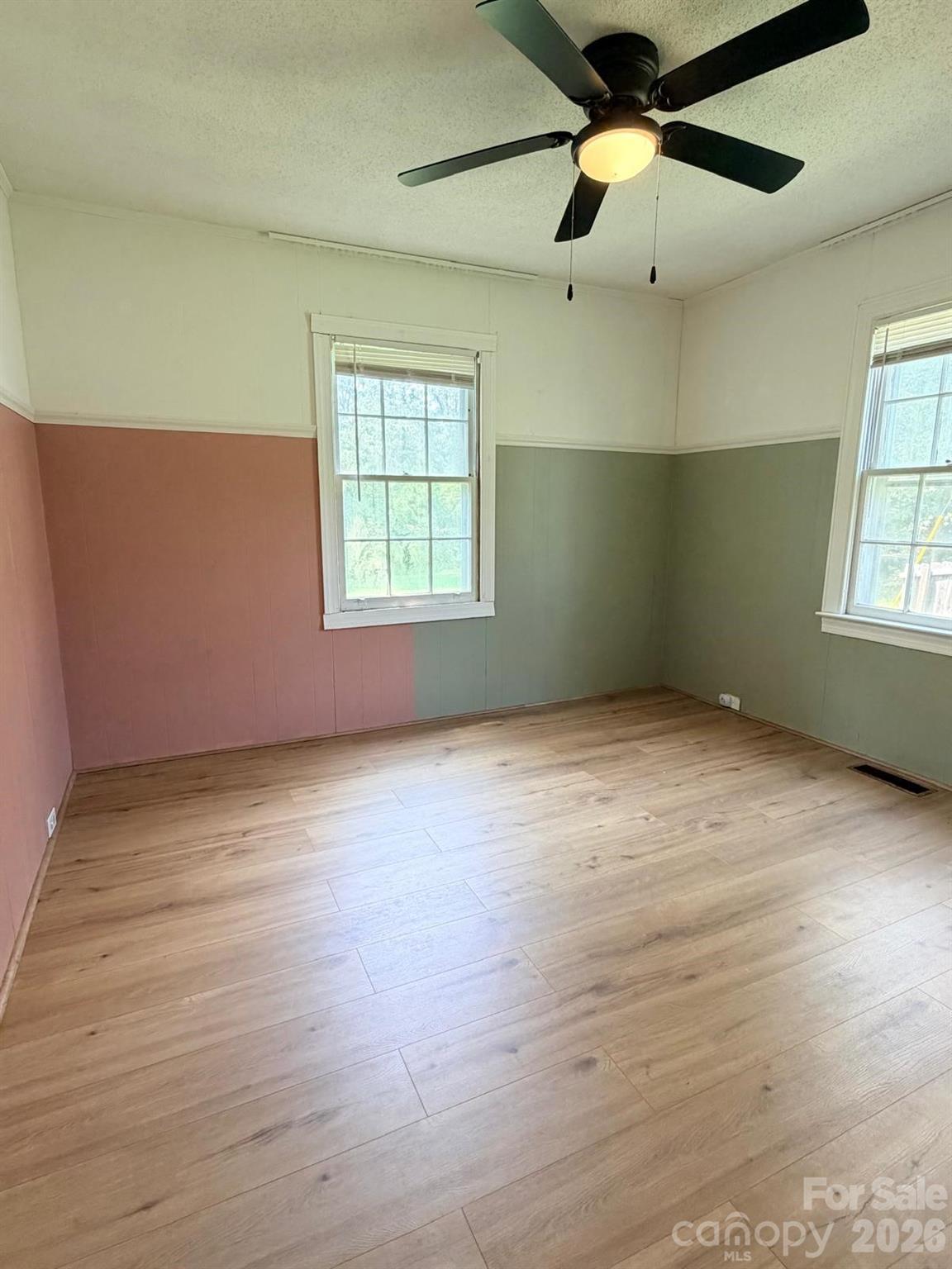 2180 Lynwood Drive — Lancaster