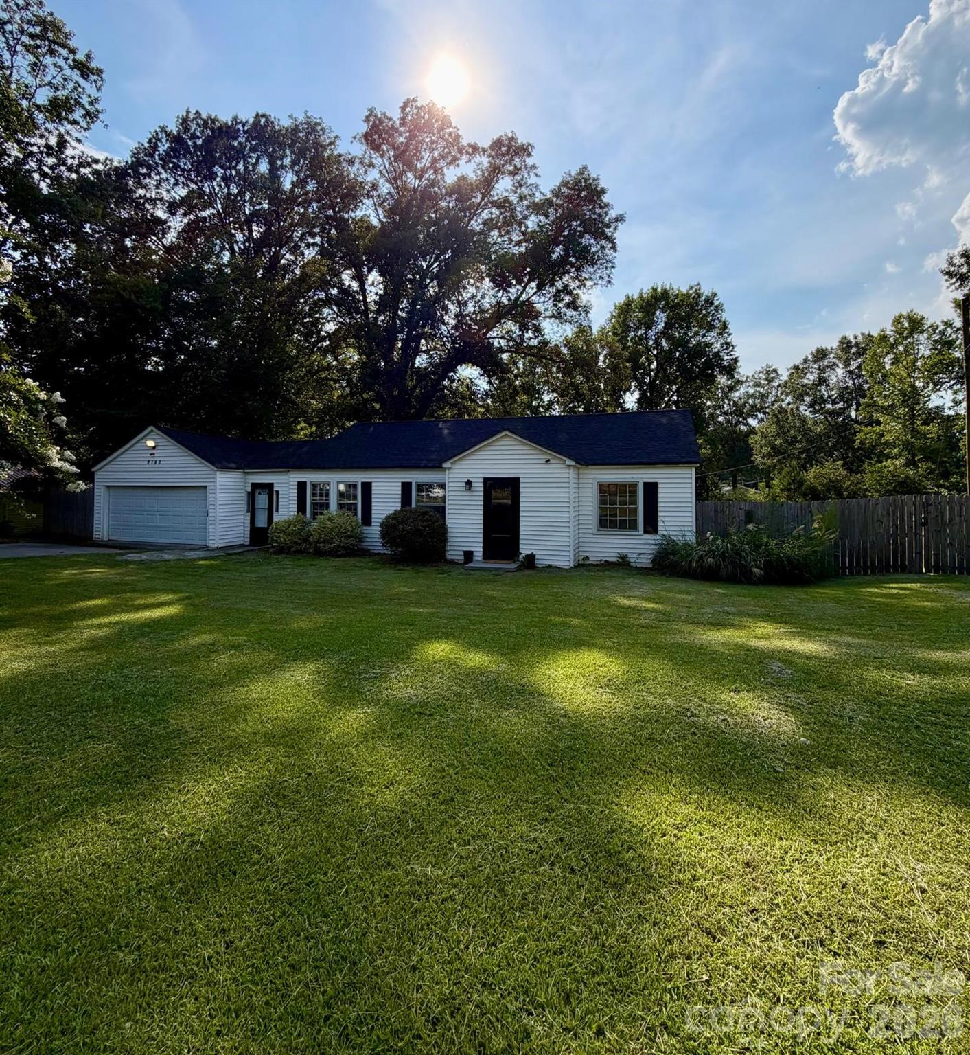 2180 Lynwood Drive — Lancaster