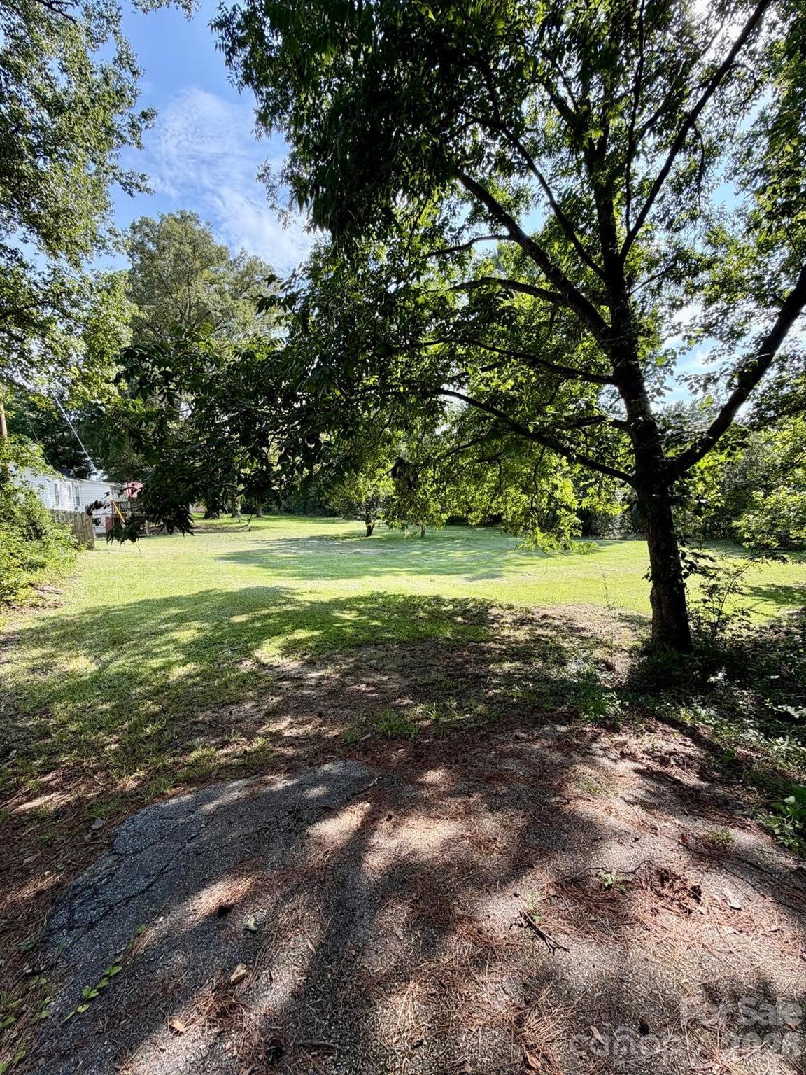 2180 Lynwood Drive — Lancaster