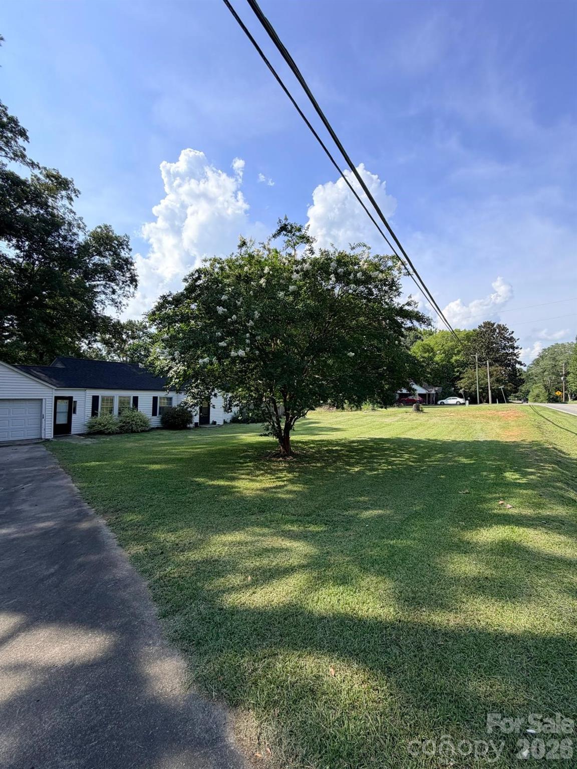 2180 Lynwood Drive — Lancaster
