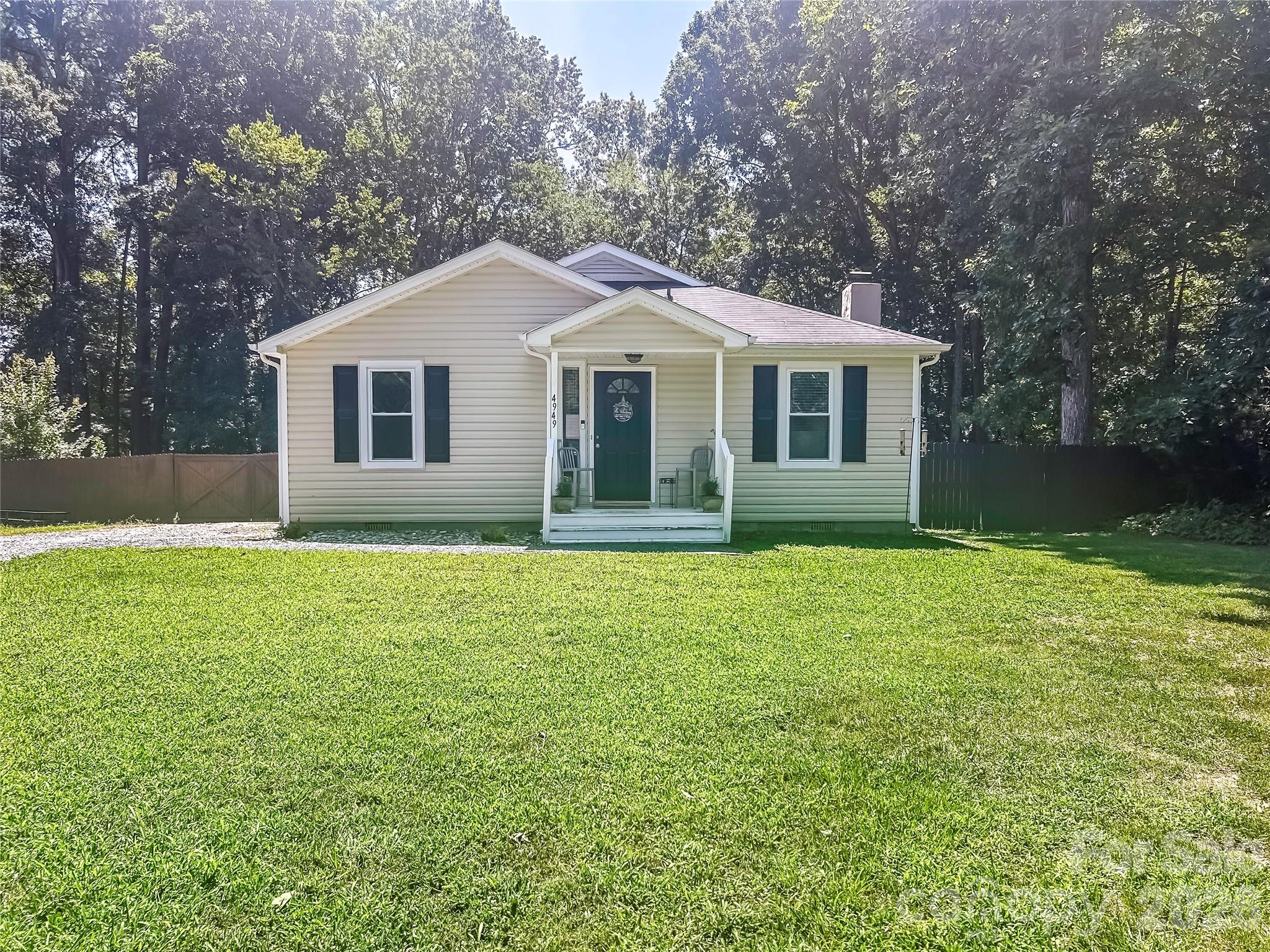 4949 Country Oaks Road — Rock Hill