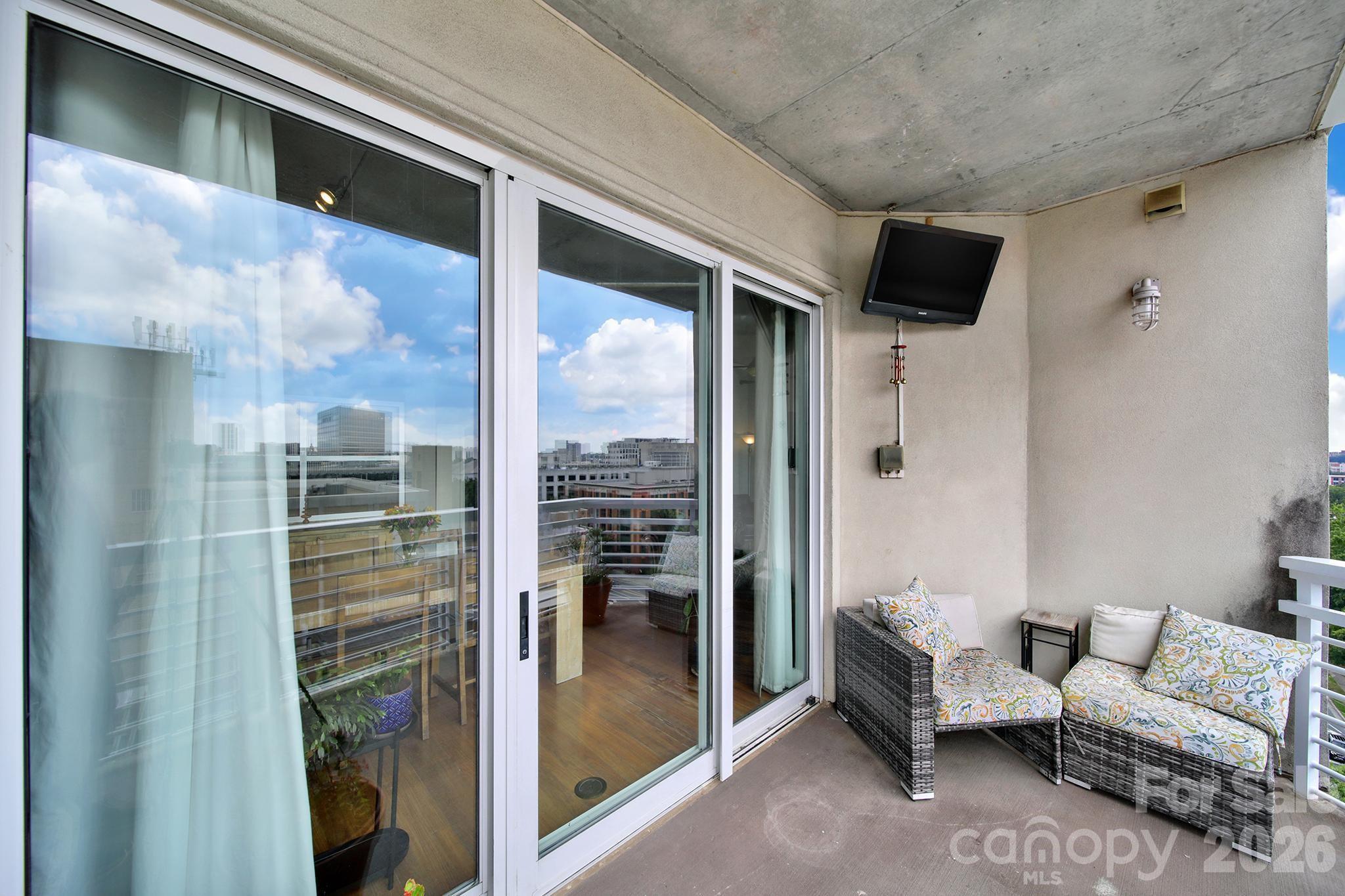 505 E 6th Street #909 — Charlotte
