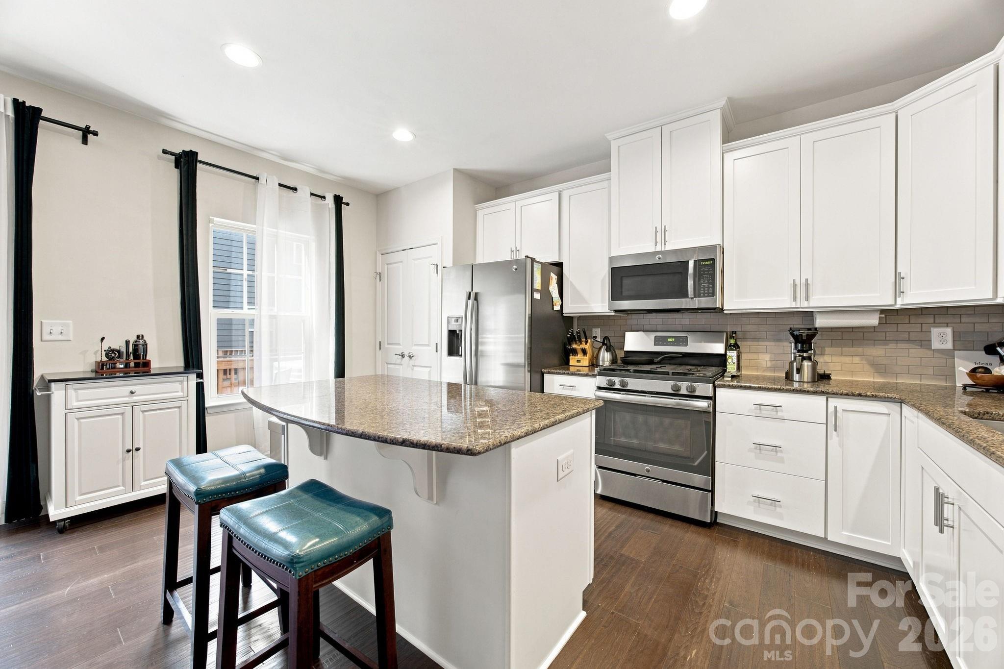 1321 Queen Lyon Court — Charlotte