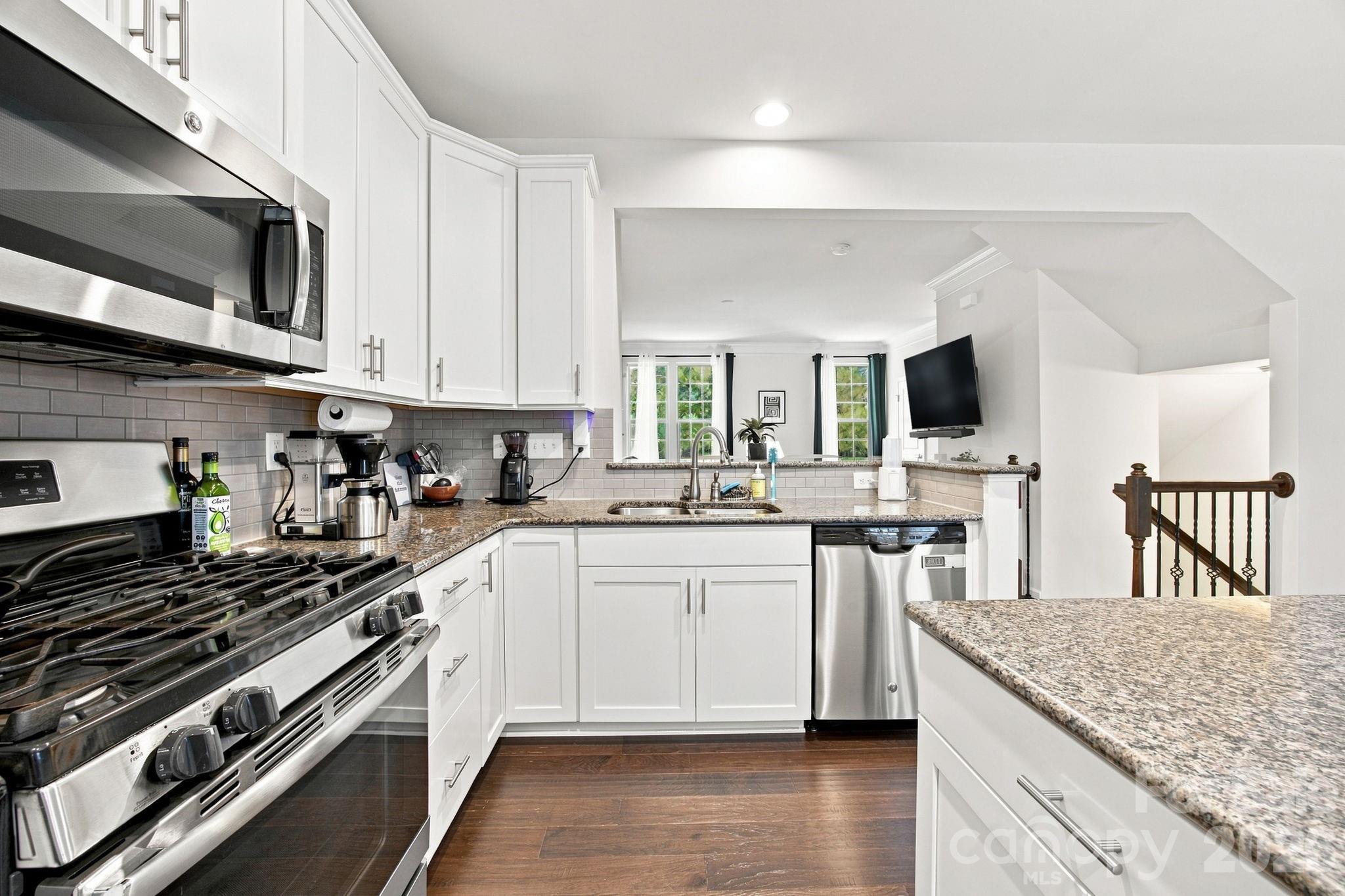 1321 Queen Lyon Court — Charlotte