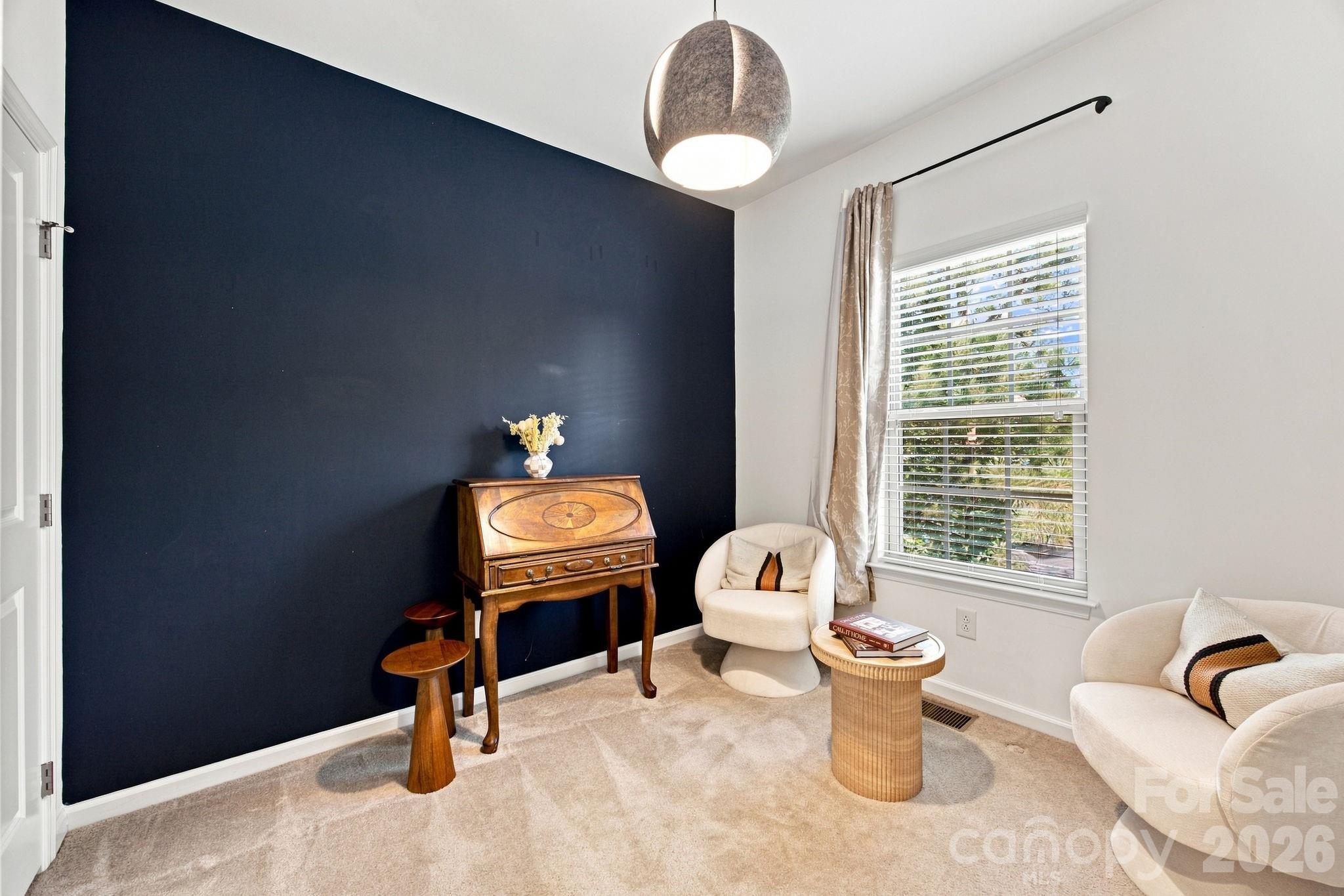 1321 Queen Lyon Court — Charlotte
