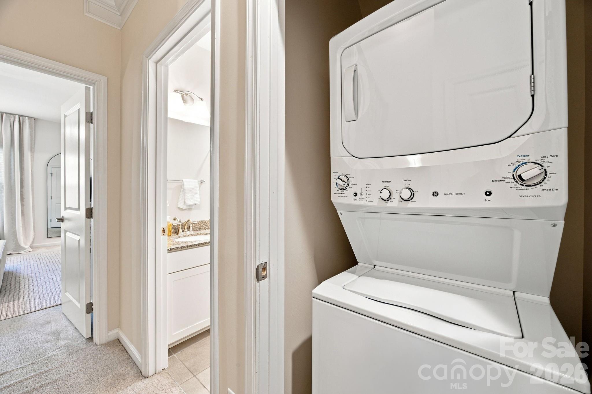 1321 Queen Lyon Court — Charlotte