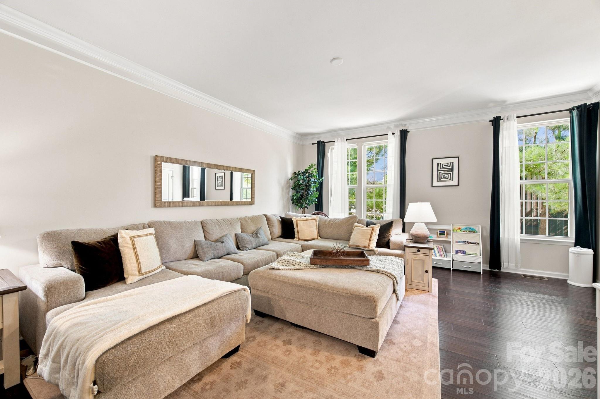 1321 Queen Lyon Court — Charlotte