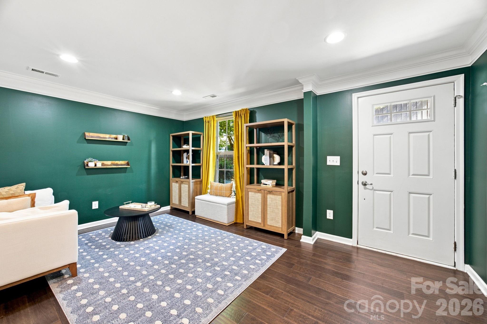 1321 Queen Lyon Court — Charlotte