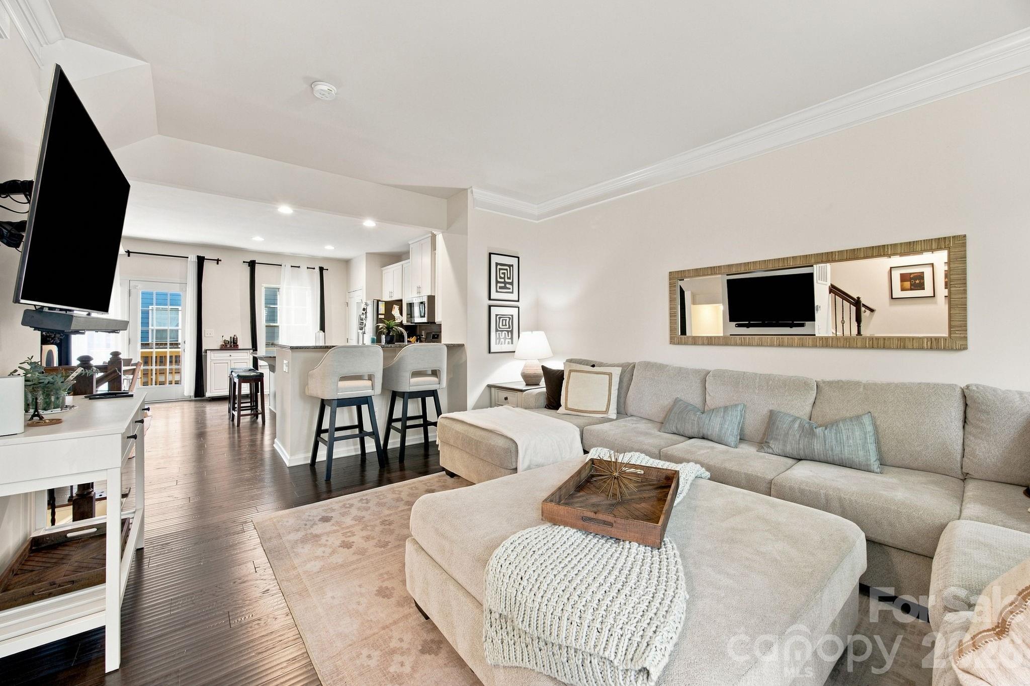 1321 Queen Lyon Court — Charlotte