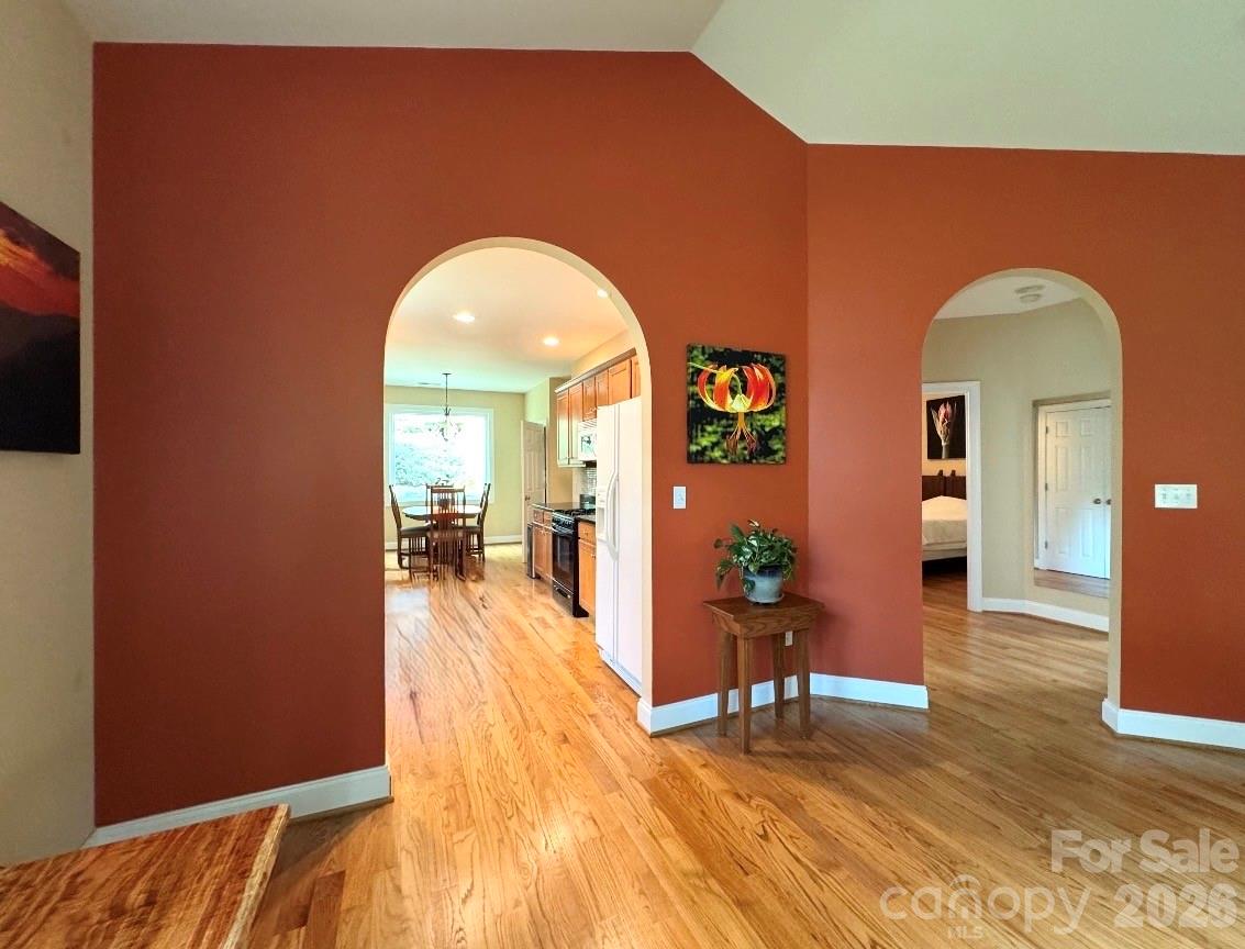 22 Banks Town Road — Weaverville