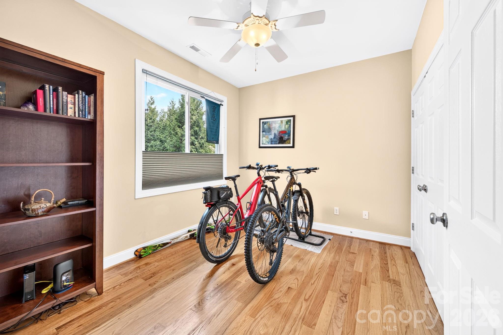 22 Banks Town Road — Weaverville