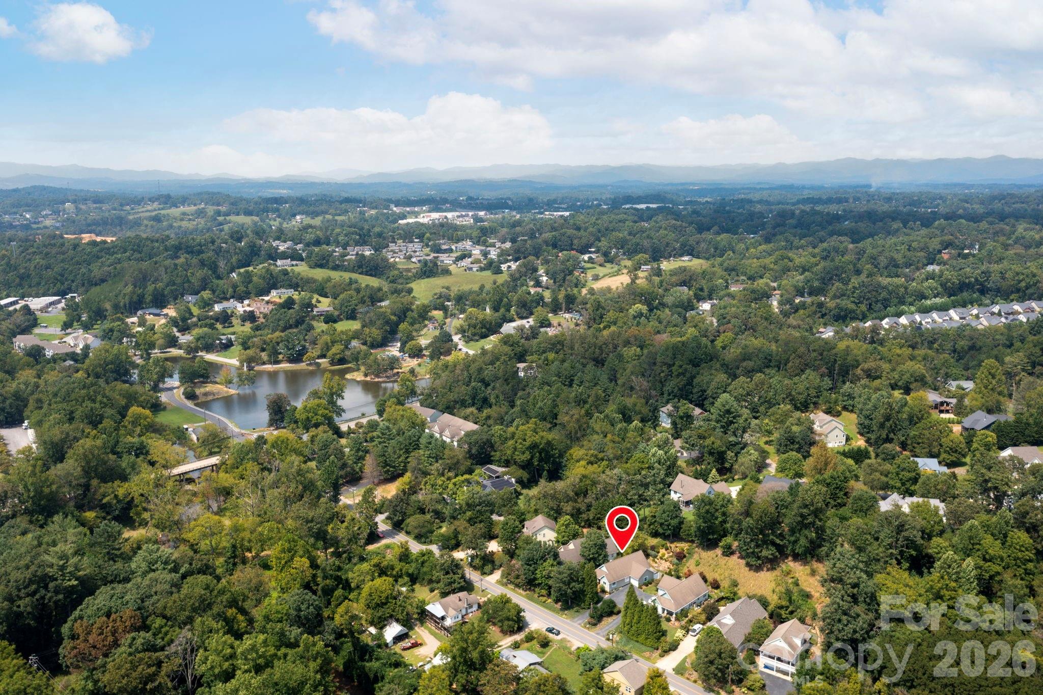 22 Banks Town Road — Weaverville