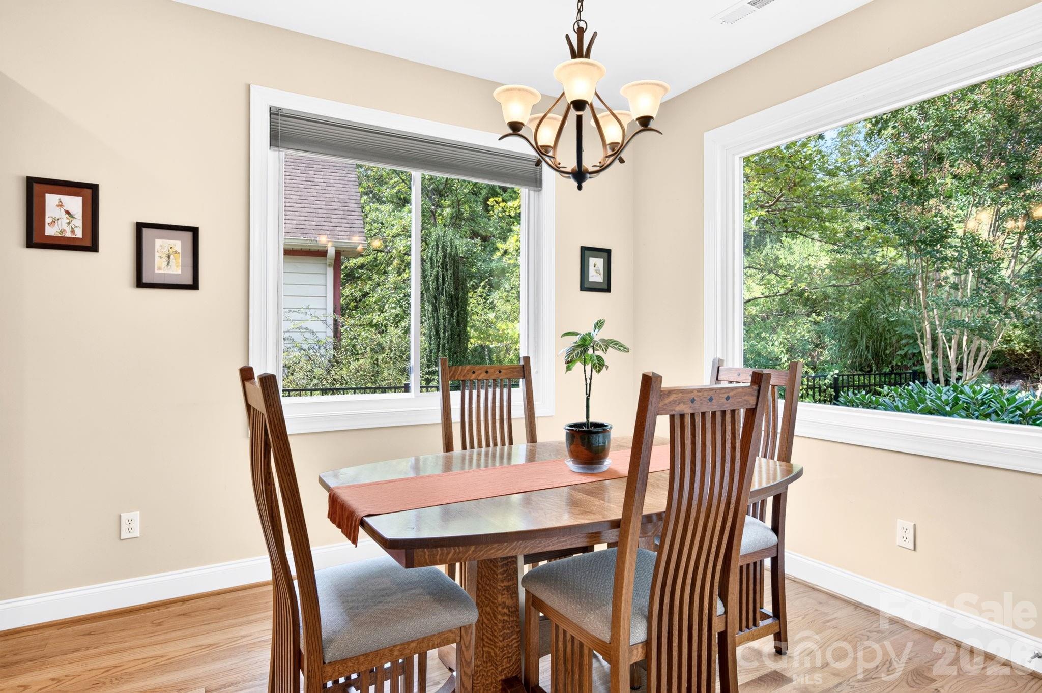 22 Banks Town Road — Weaverville