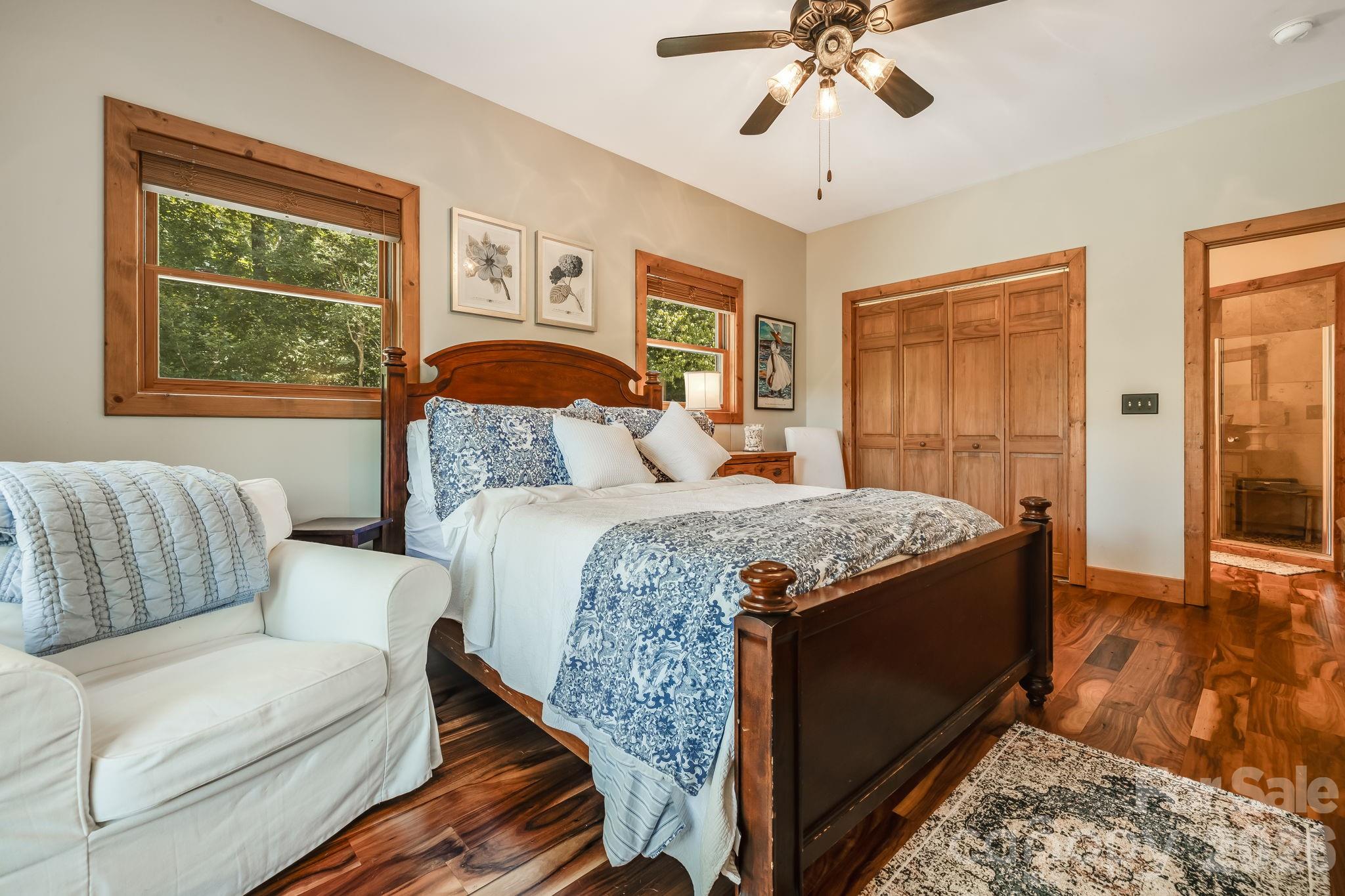 32 Zebulon Lane — Mars Hill