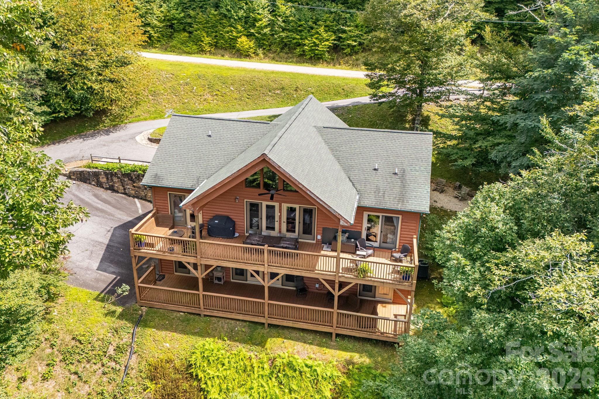 32 Zebulon Lane — Mars Hill