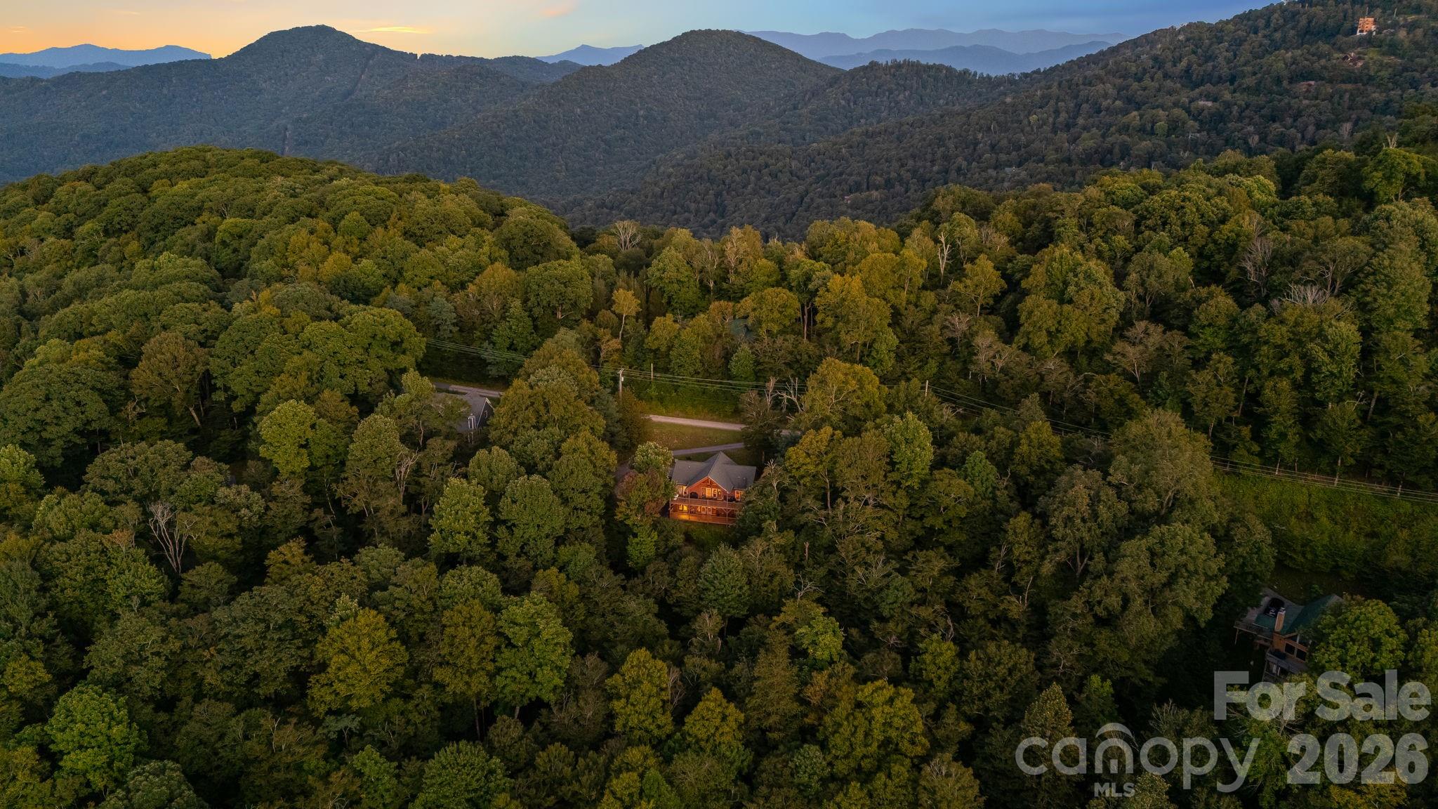 32 Zebulon Lane — Mars Hill