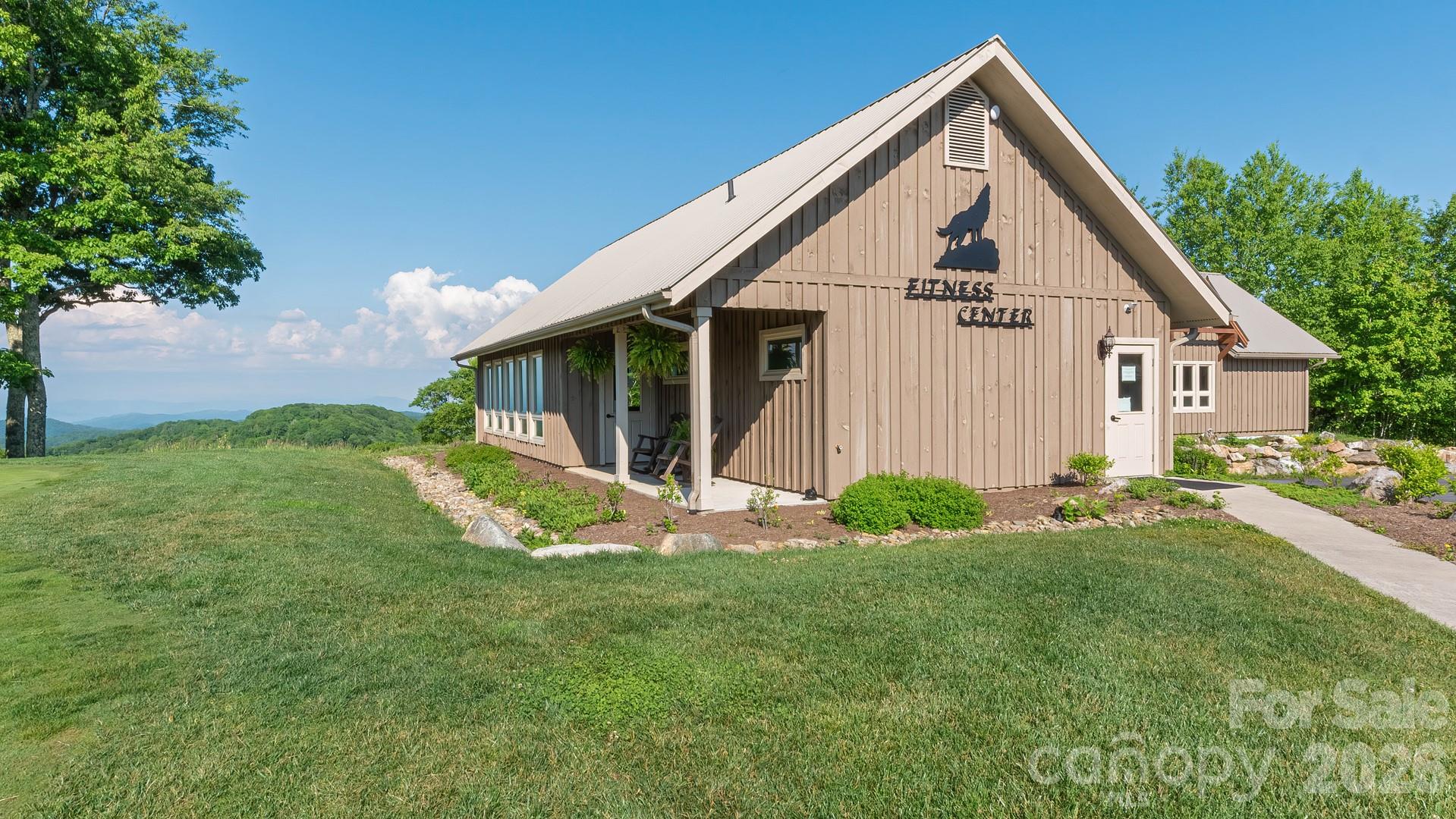 32 Zebulon Lane — Mars Hill