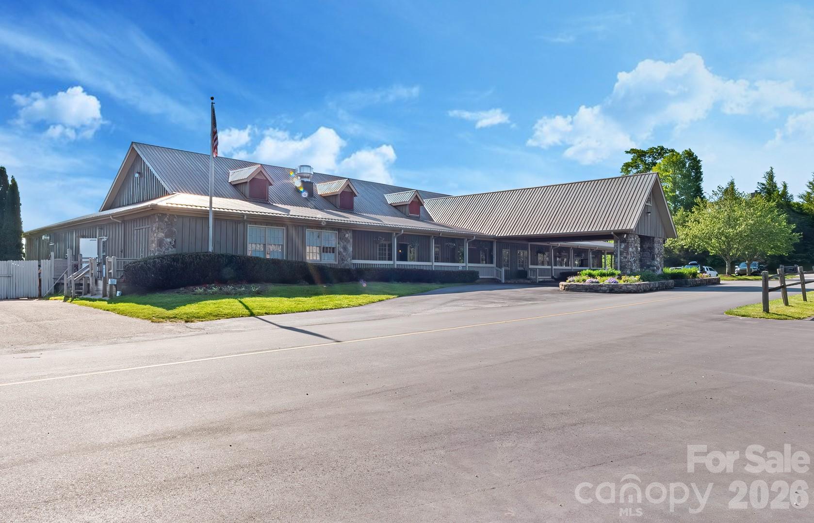 32 Zebulon Lane — Mars Hill