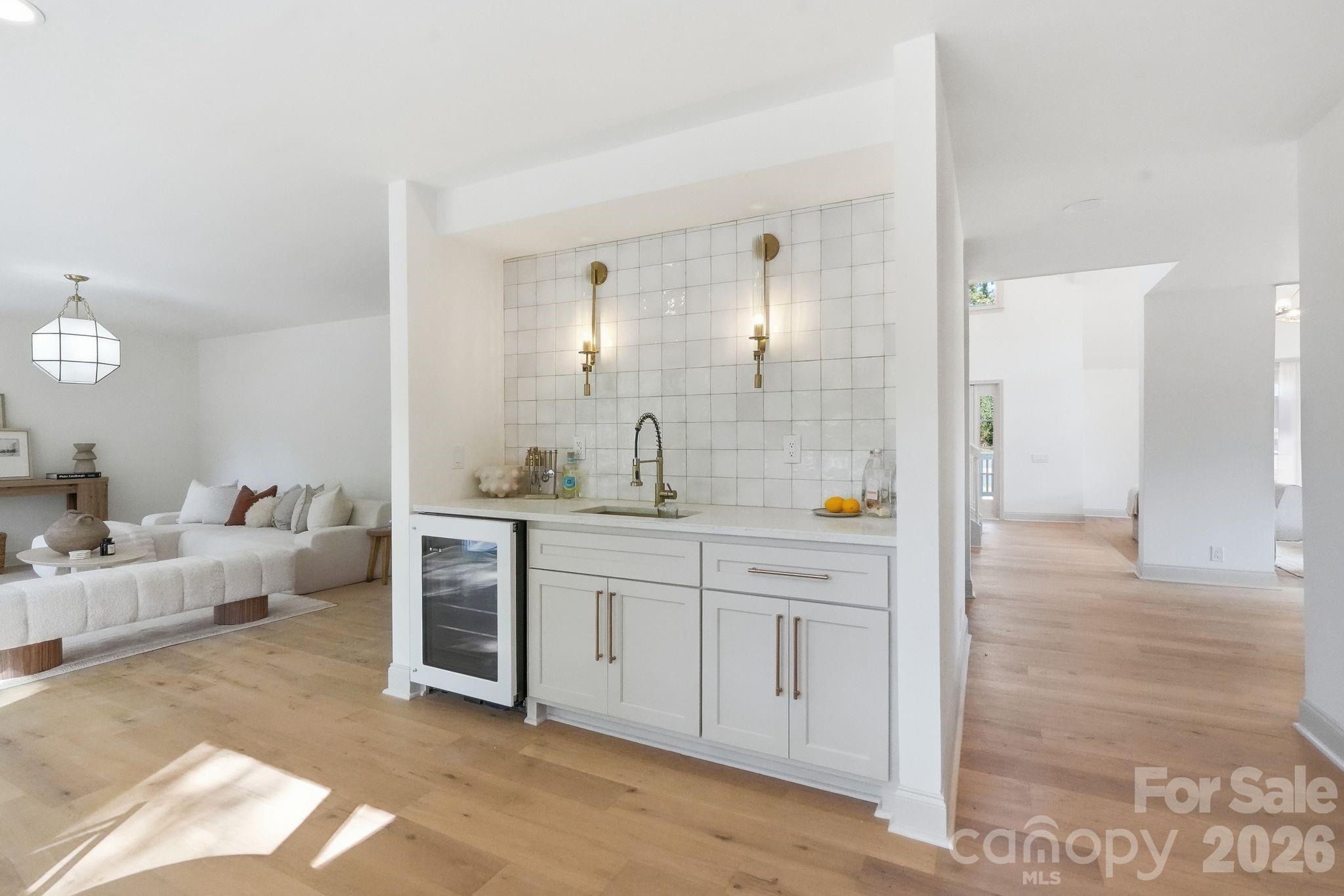 4818 Carmel Road — Charlotte