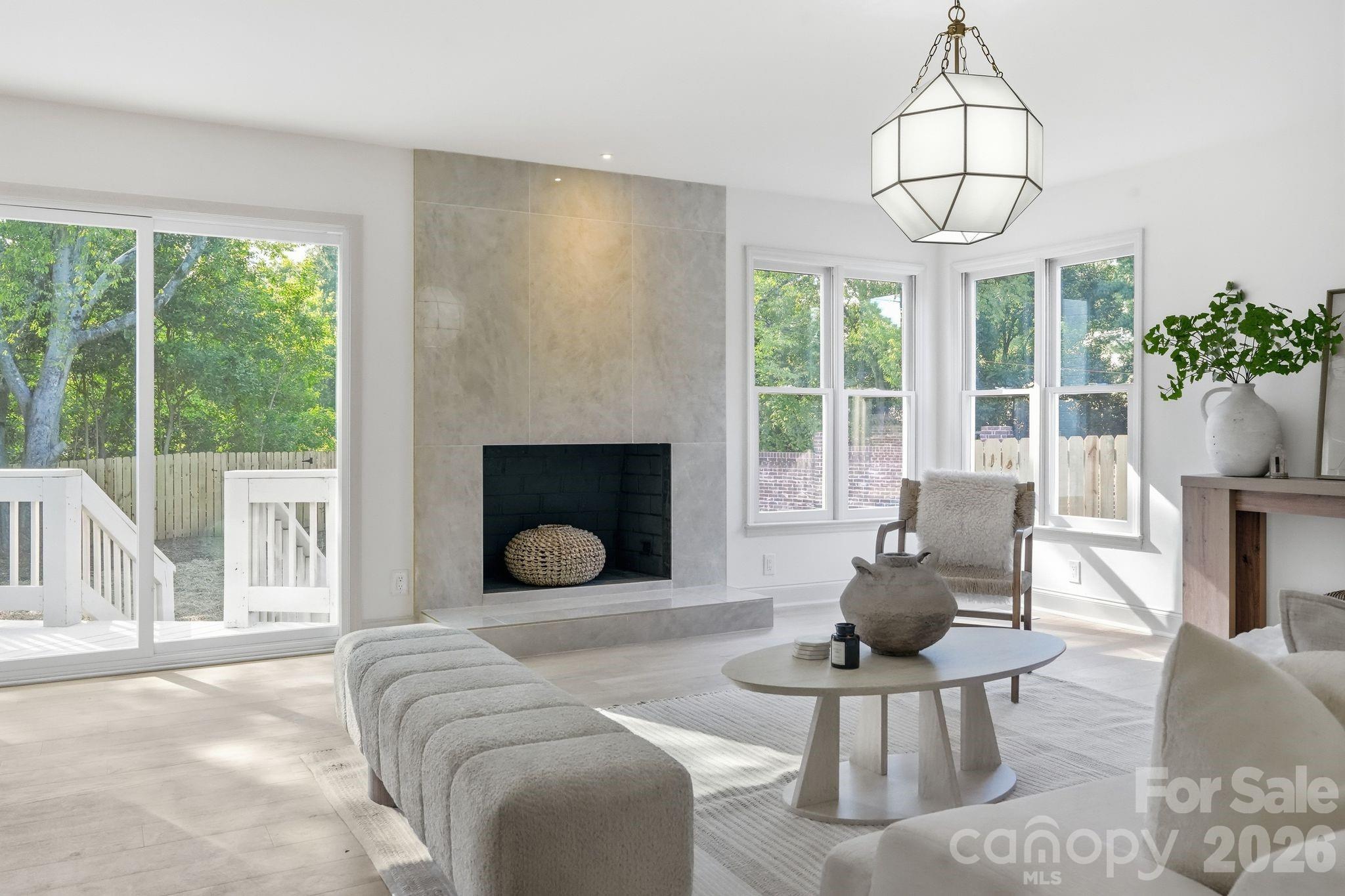 4818 Carmel Road — Charlotte