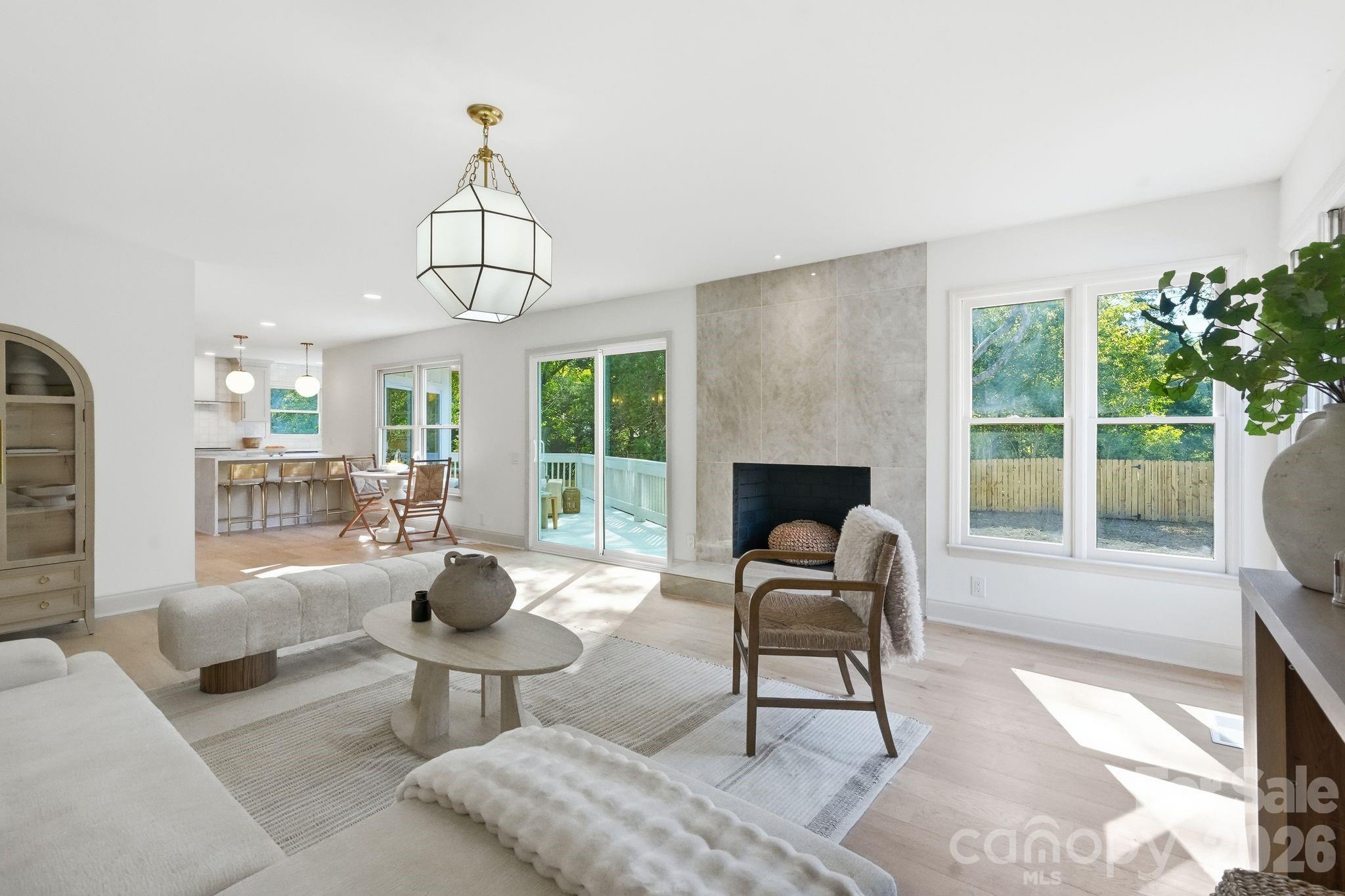 4818 Carmel Road — Charlotte