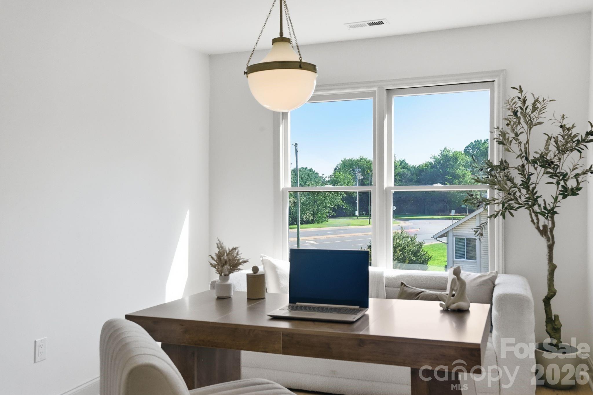 4818 Carmel Road — Charlotte