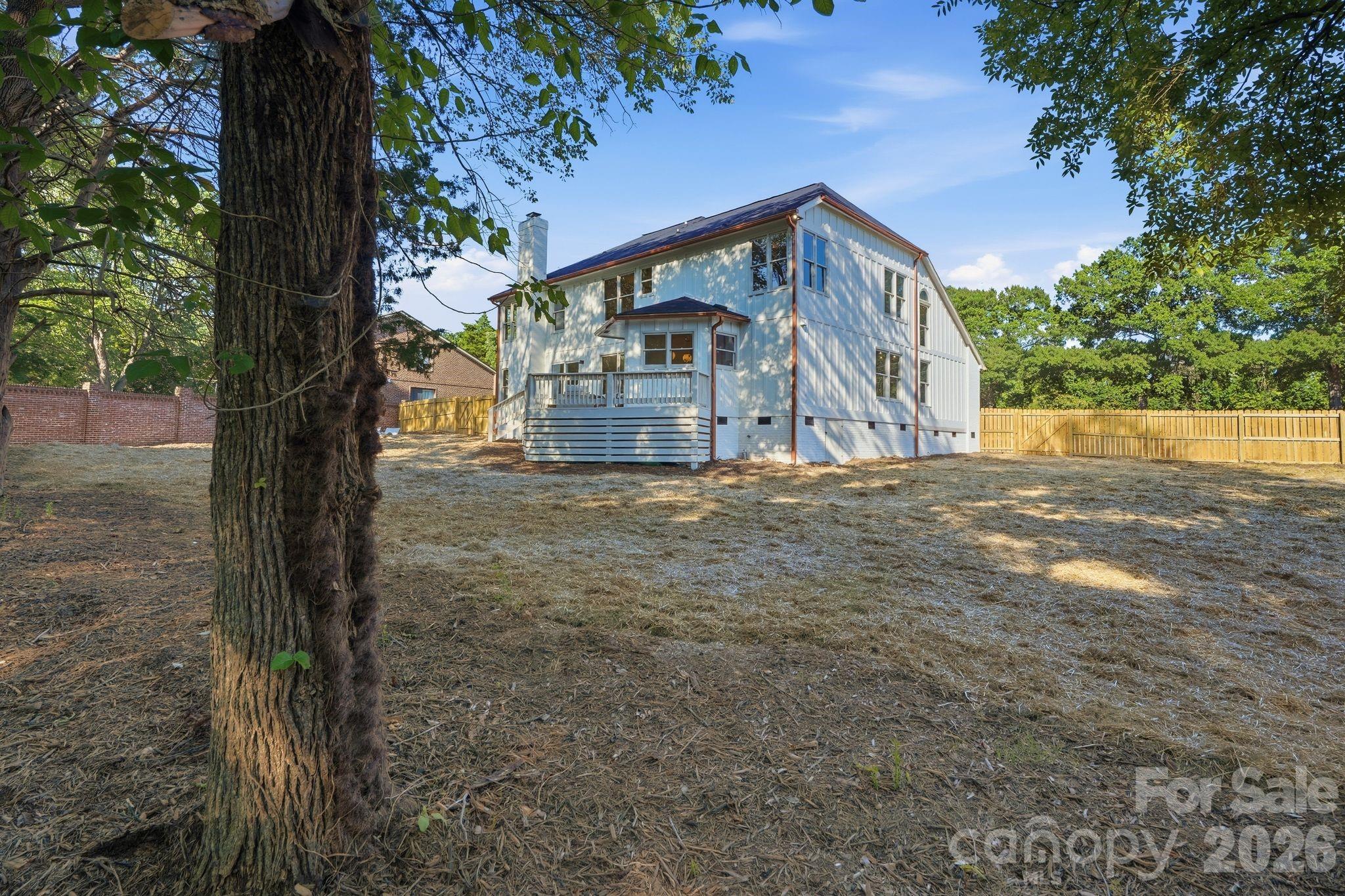 4818 Carmel Road — Charlotte