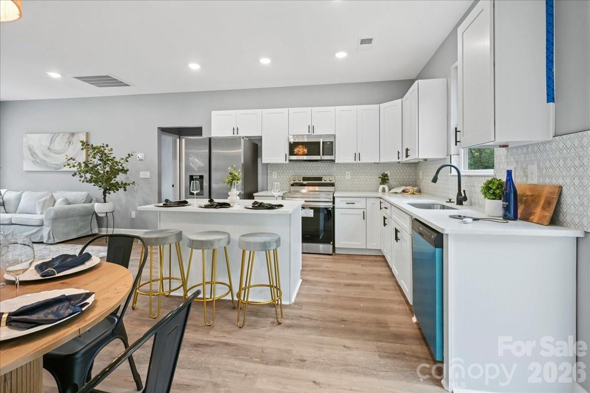 120 Whistling Pines Drive — Statesville