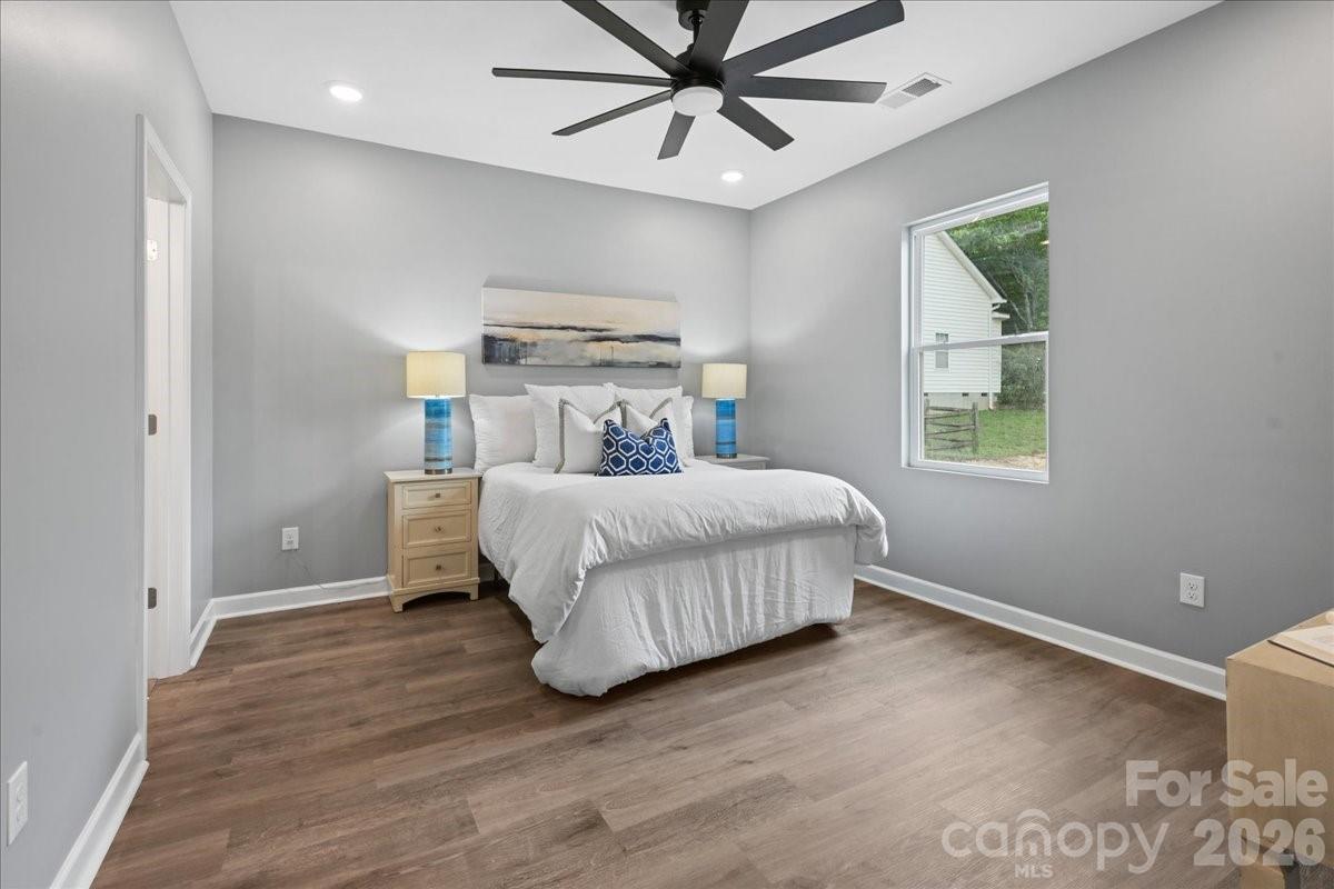120 Whistling Pines Drive — Statesville