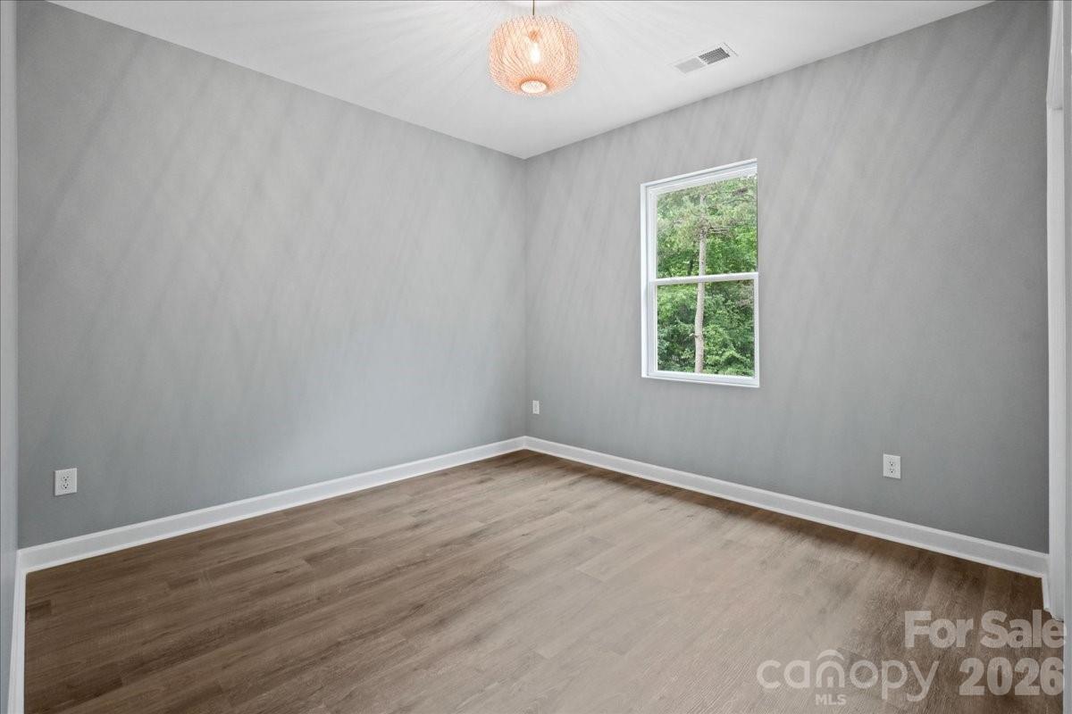 120 Whistling Pines Drive — Statesville