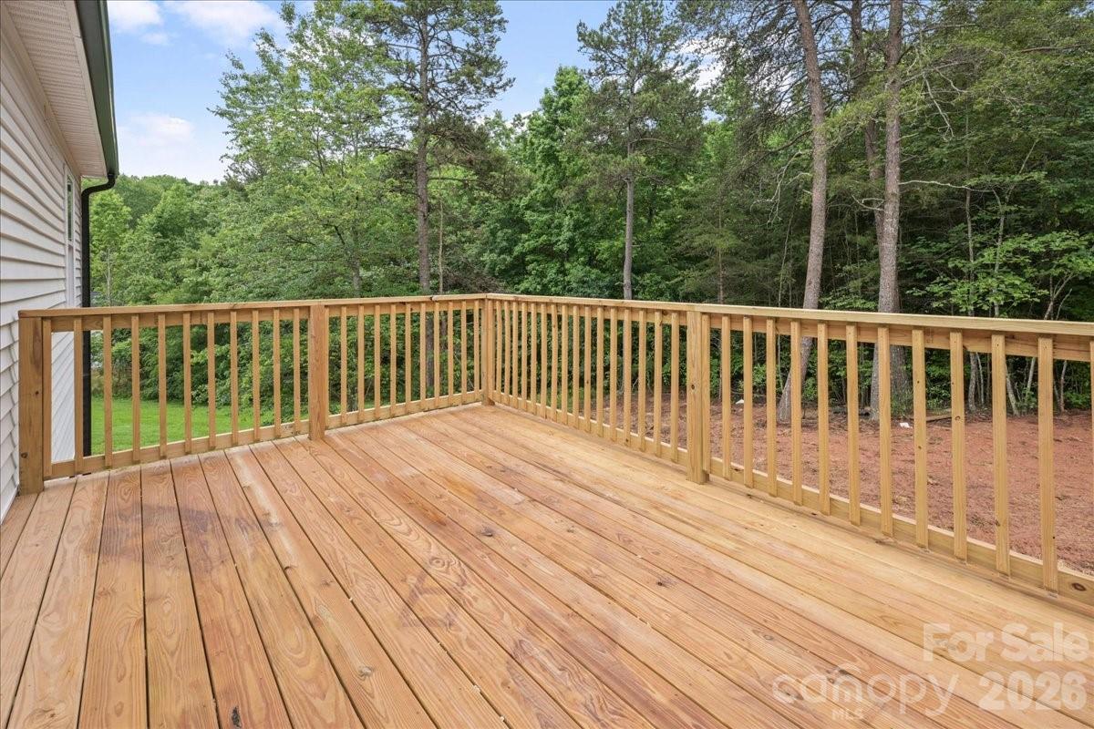120 Whistling Pines Drive — Statesville