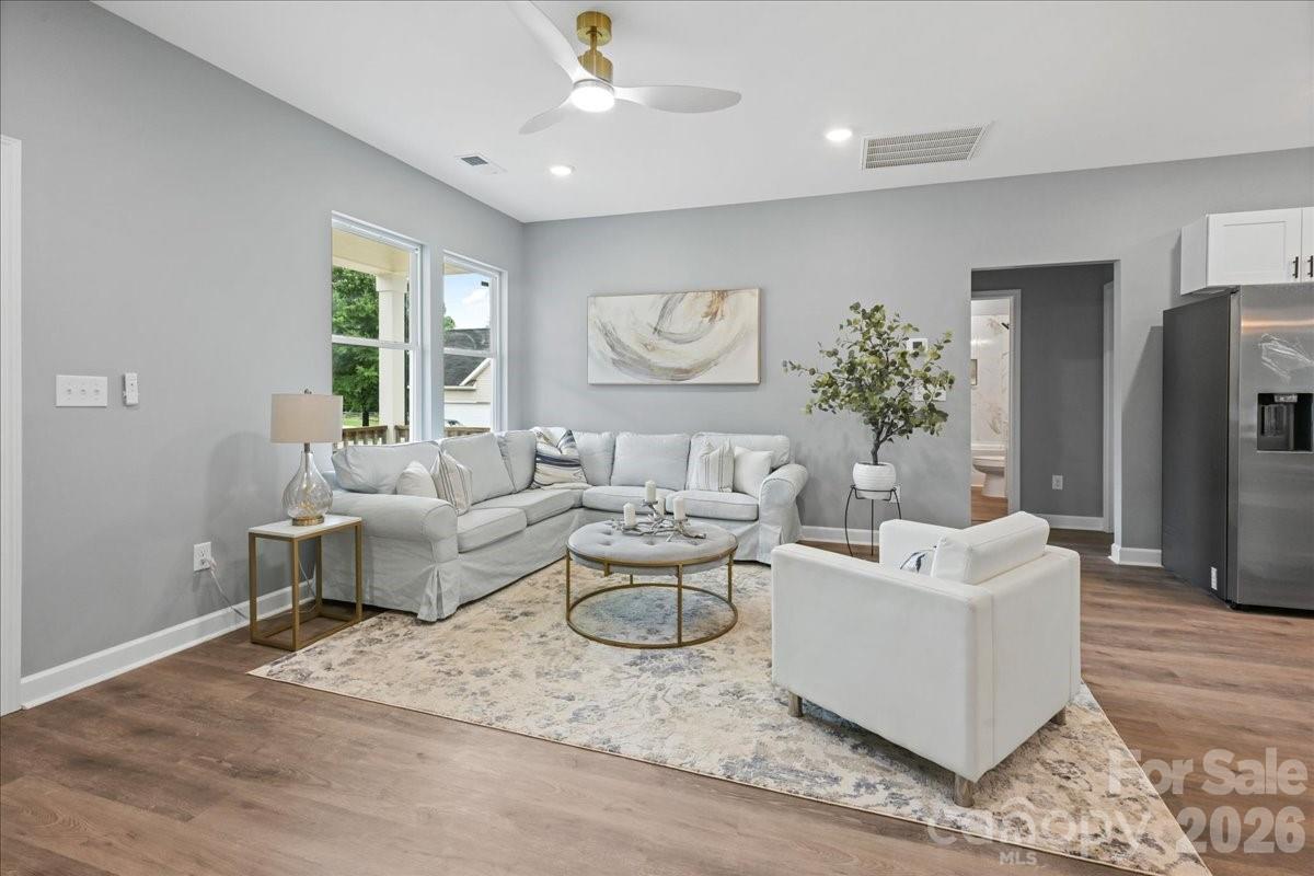 120 Whistling Pines Drive — Statesville