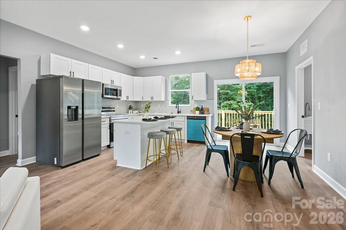 120 Whistling Pines Drive — Statesville