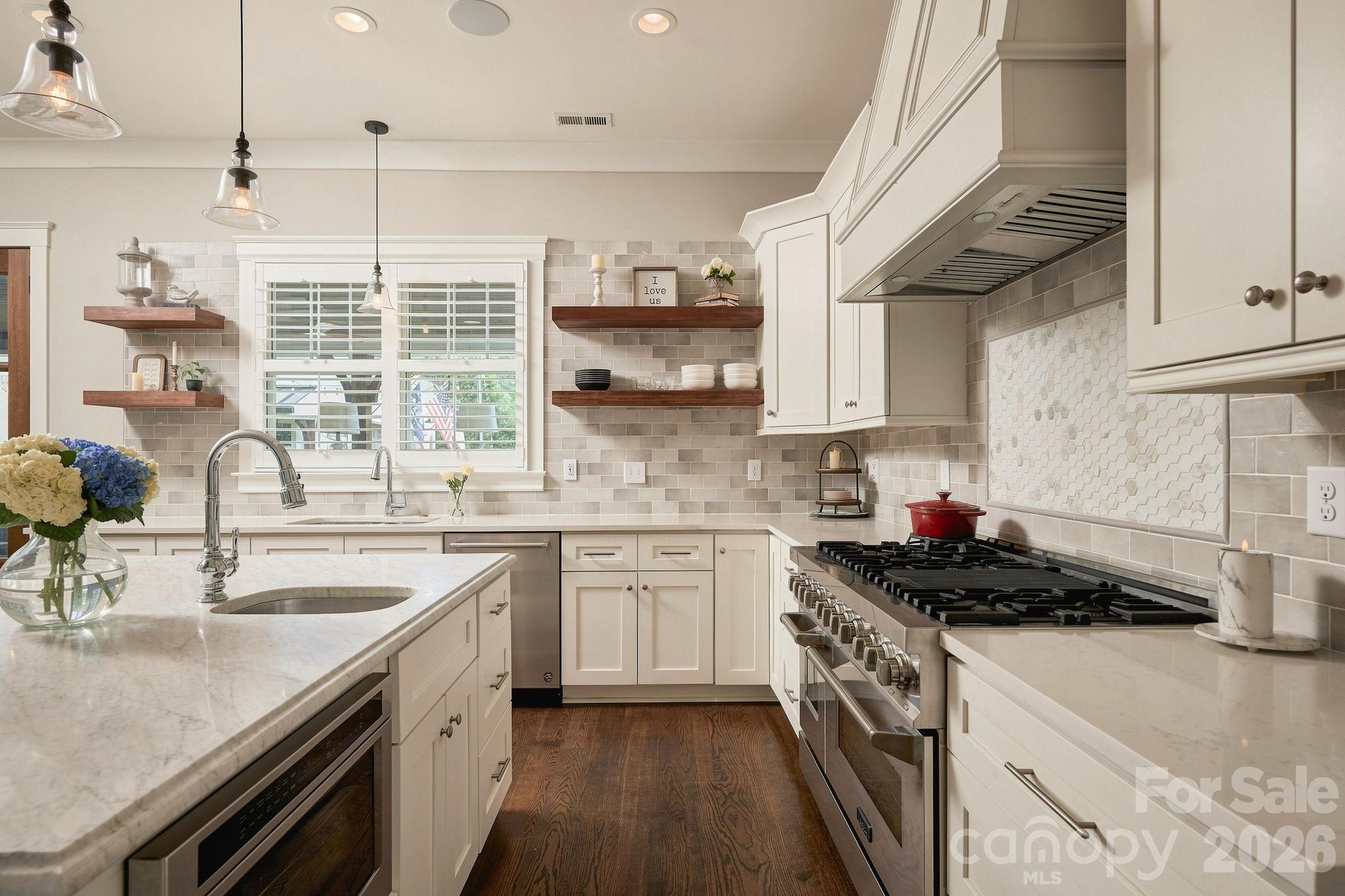 3135 E Ford Road — Charlotte