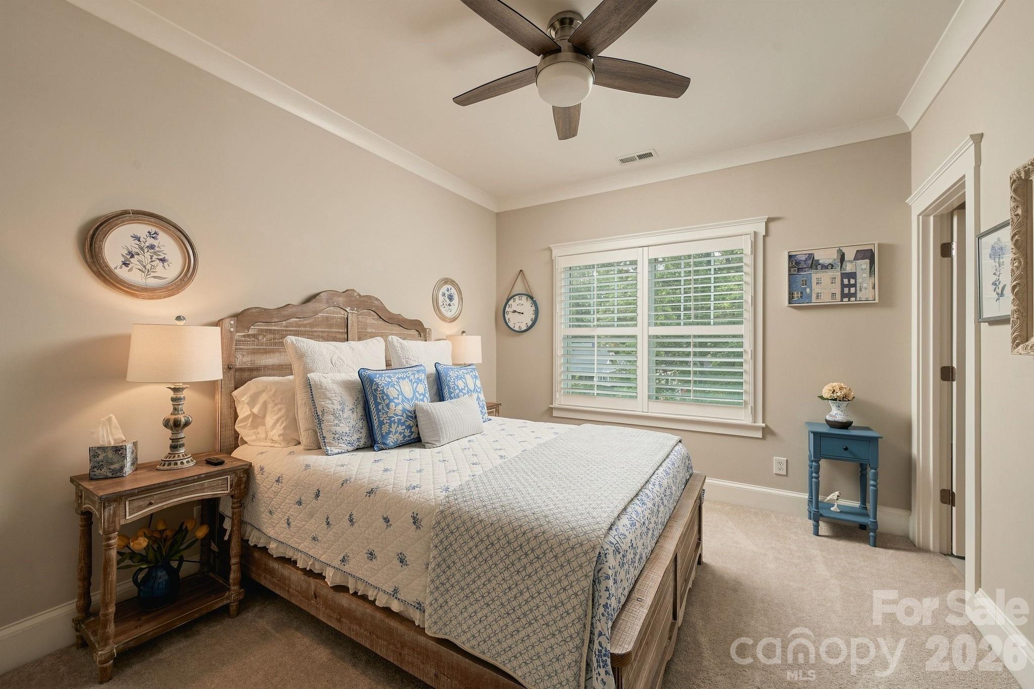 3135 E Ford Road — Charlotte