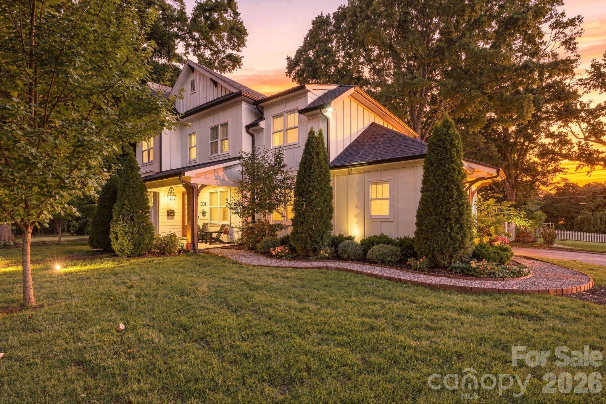 3135 E Ford Road — Charlotte