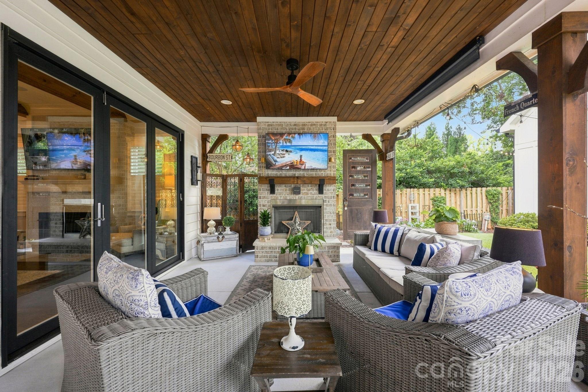 3135 E Ford Road — Charlotte