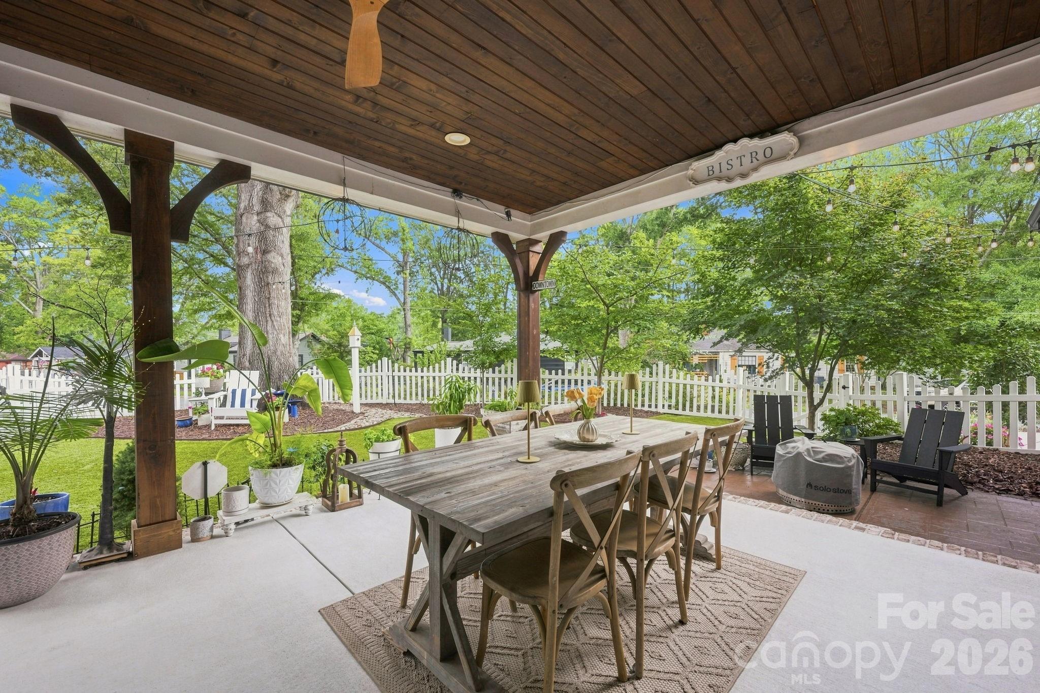 3135 E Ford Road — Charlotte