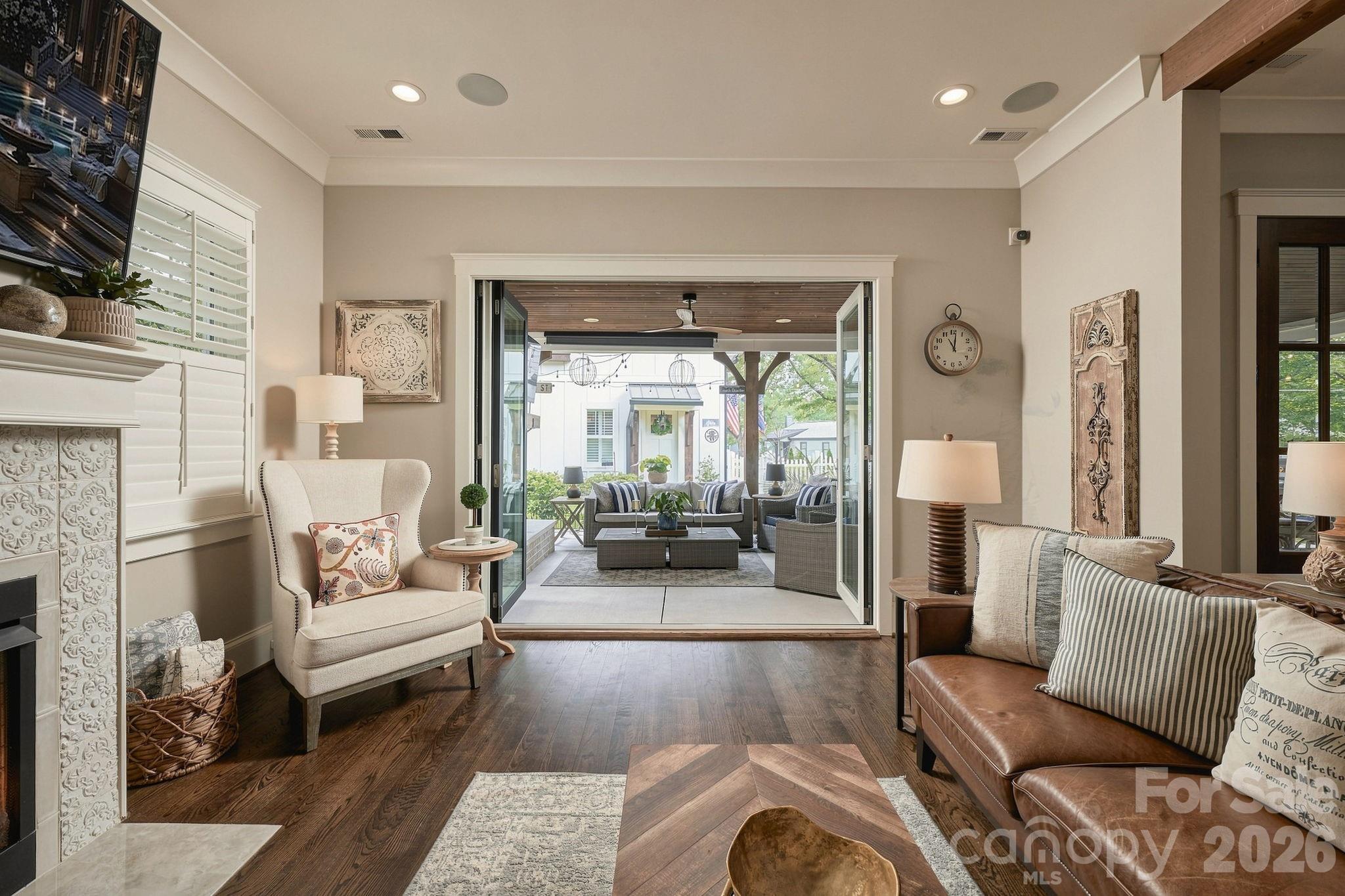 3135 E Ford Road — Charlotte