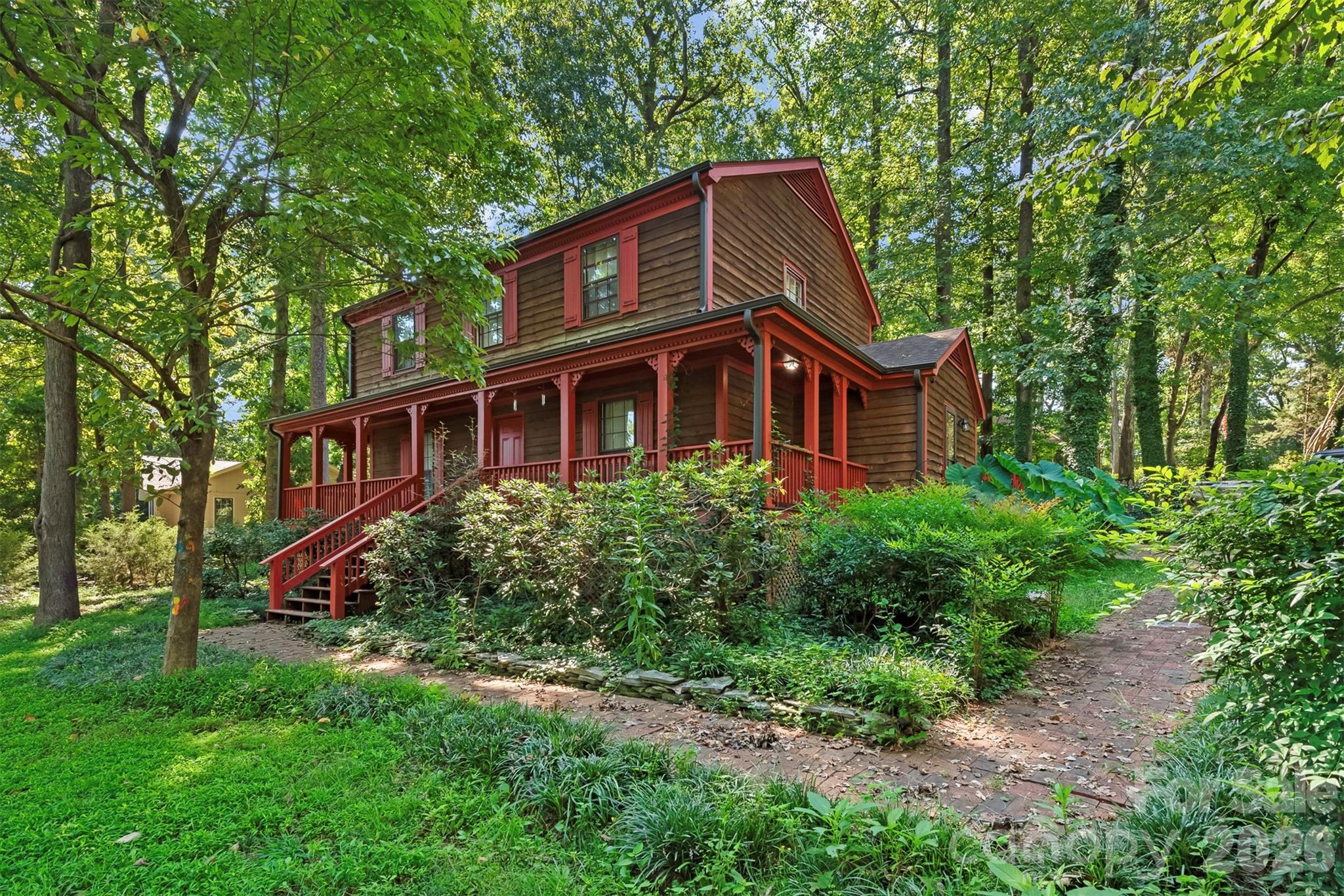 14200 Hackamore Drive — Matthews