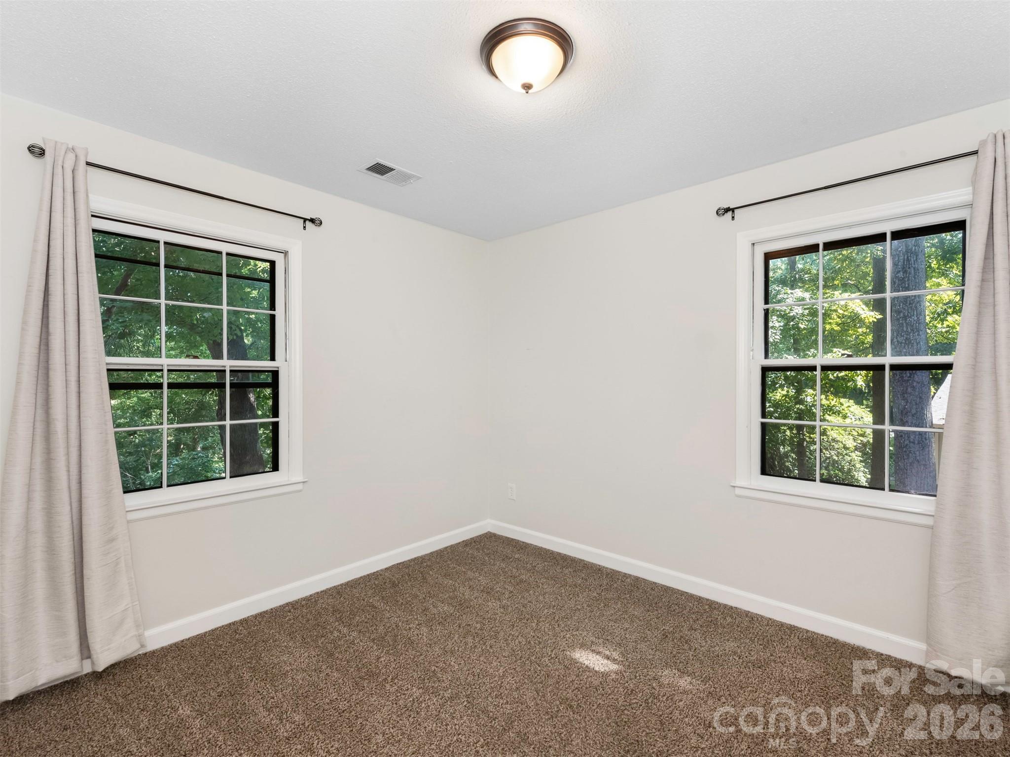 14200 Hackamore Drive — Matthews
