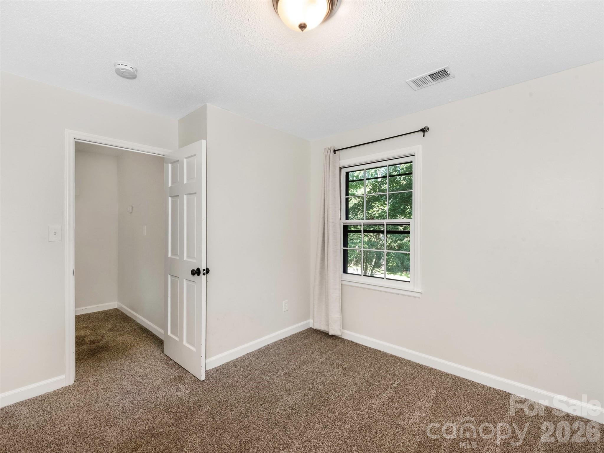 14200 Hackamore Drive — Matthews
