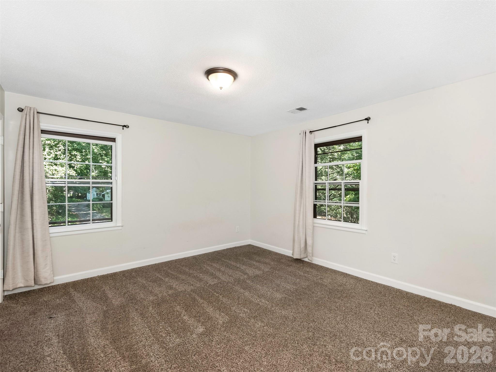 14200 Hackamore Drive — Matthews