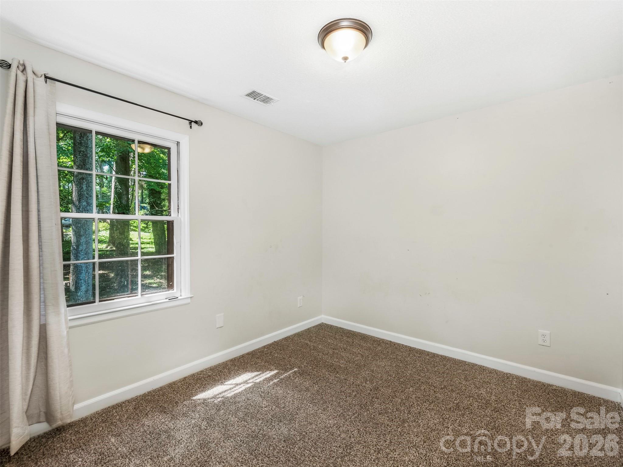 14200 Hackamore Drive — Matthews