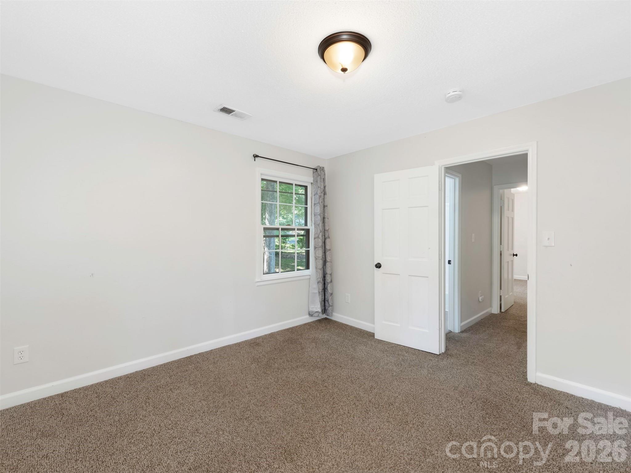 14200 Hackamore Drive — Matthews