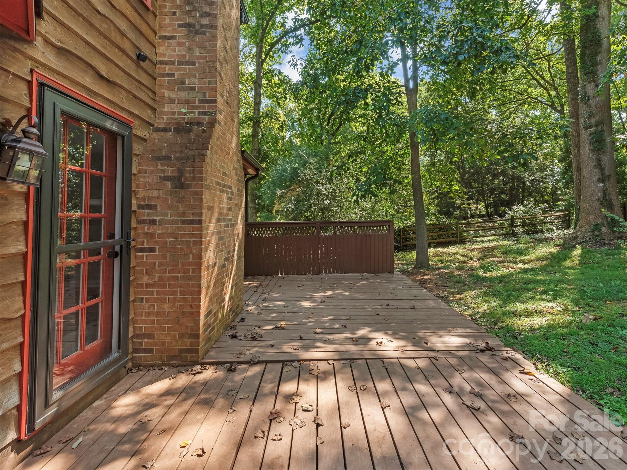 14200 Hackamore Drive — Matthews