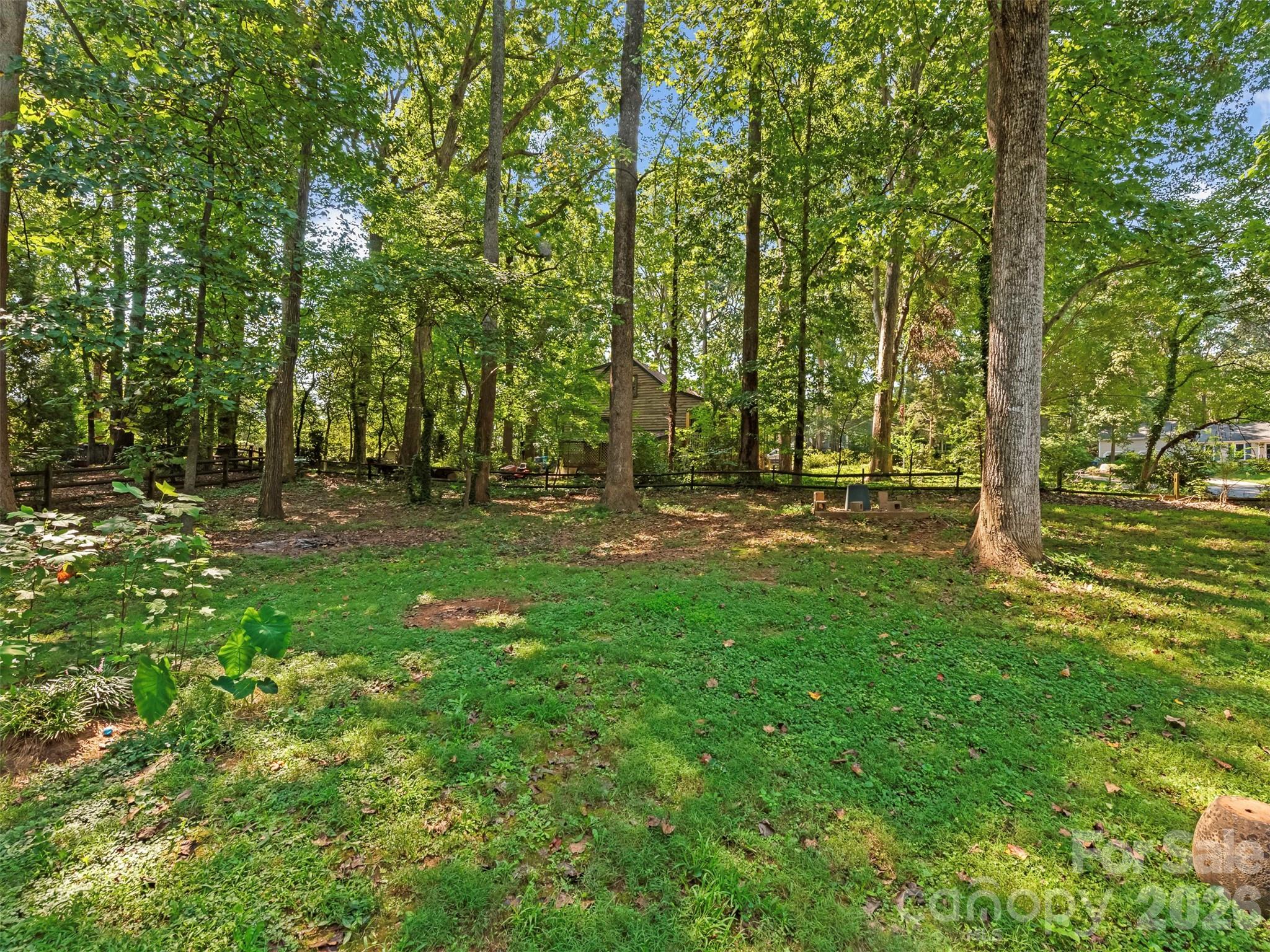 14200 Hackamore Drive — Matthews