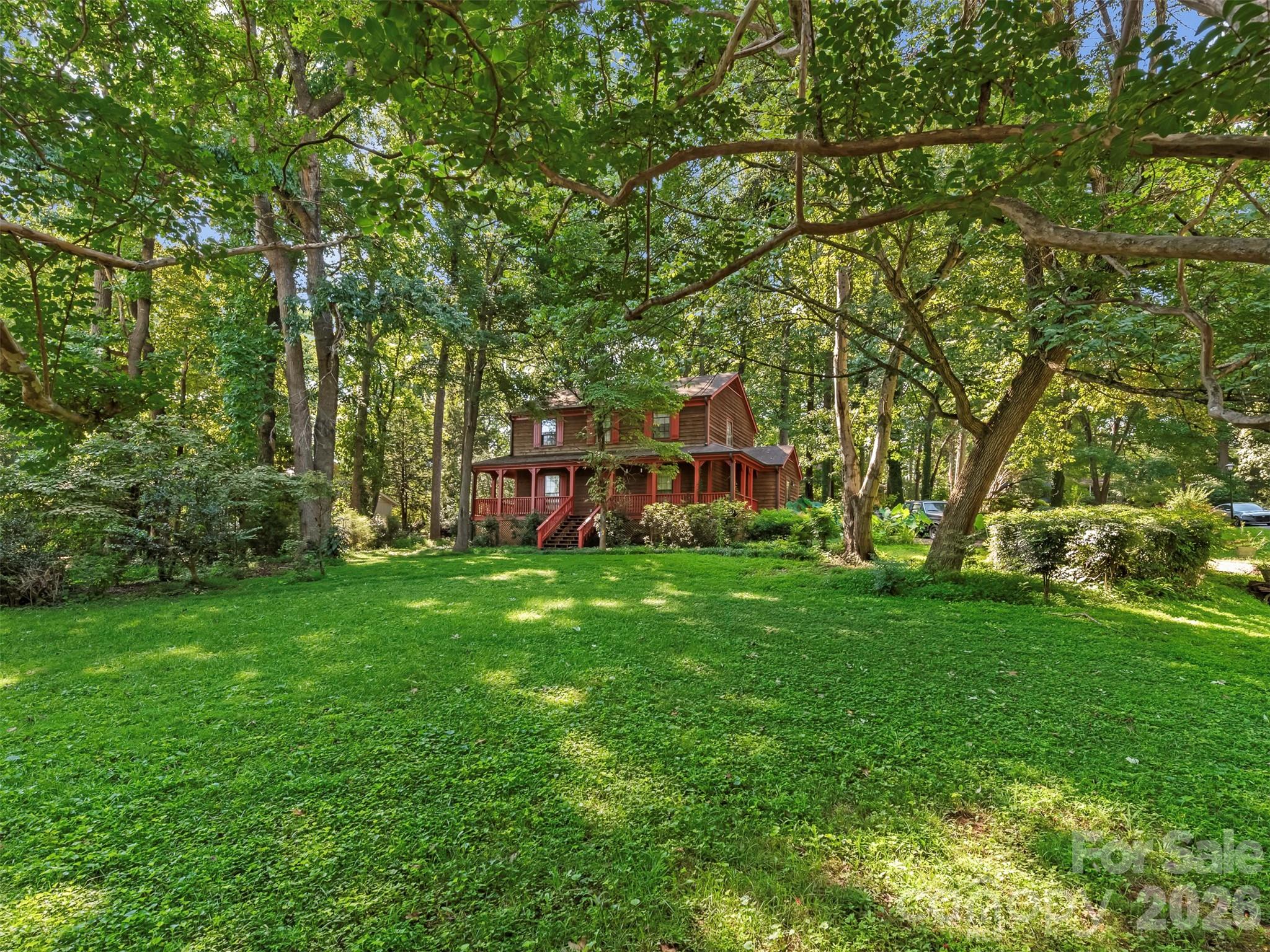 14200 Hackamore Drive — Matthews
