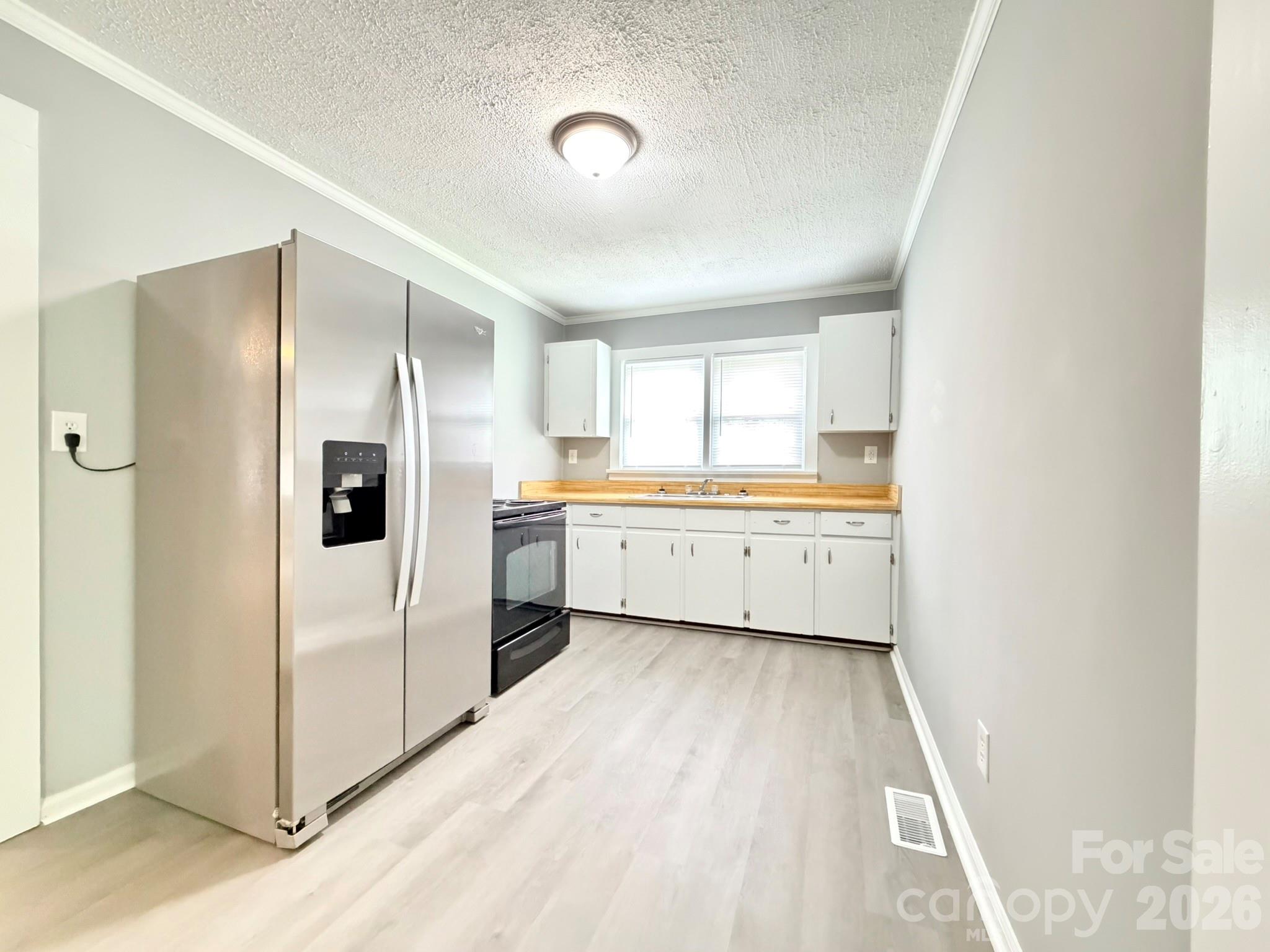 301 Magnolia Street — Granite Falls