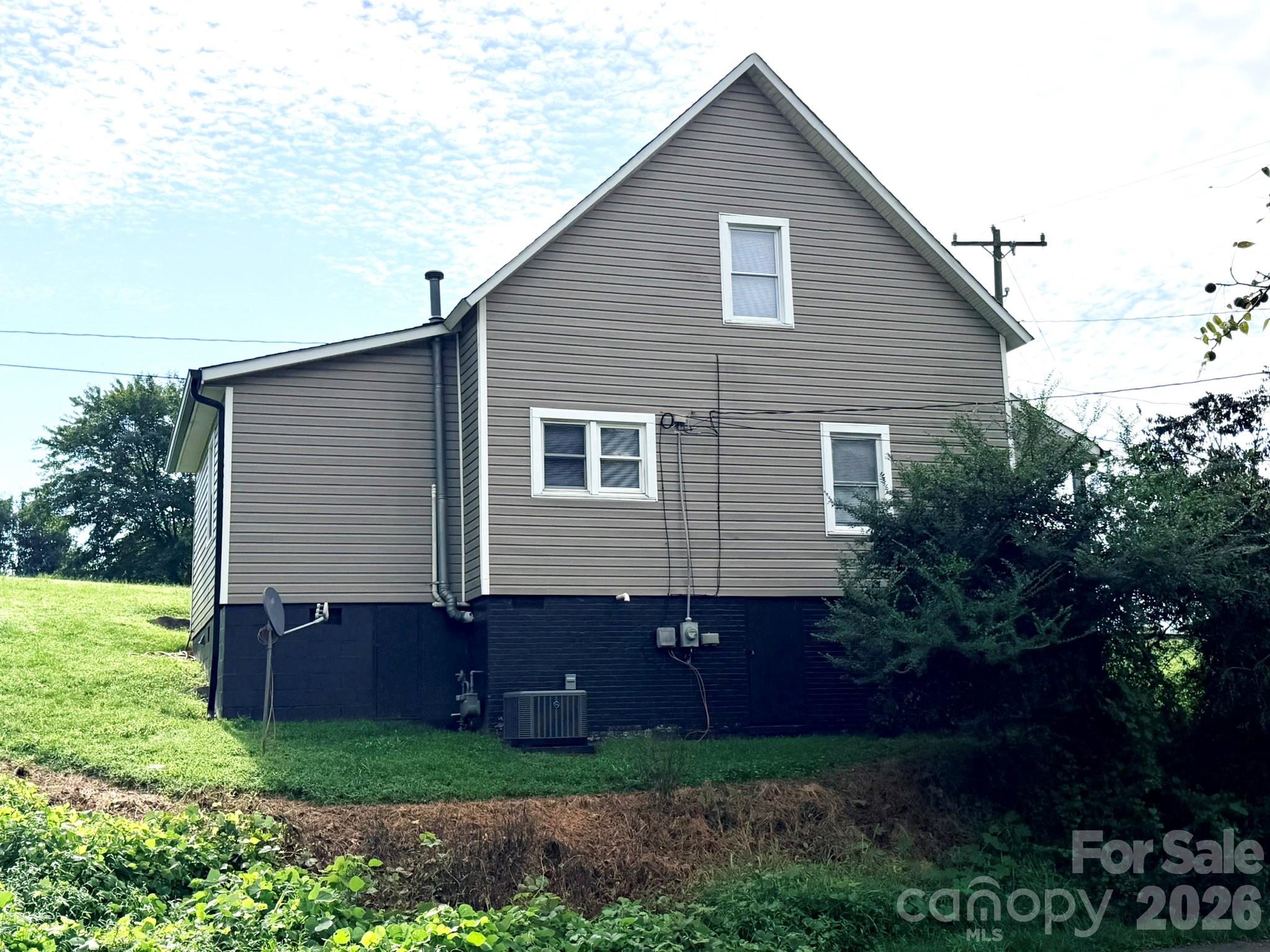 301 Magnolia Street — Granite Falls